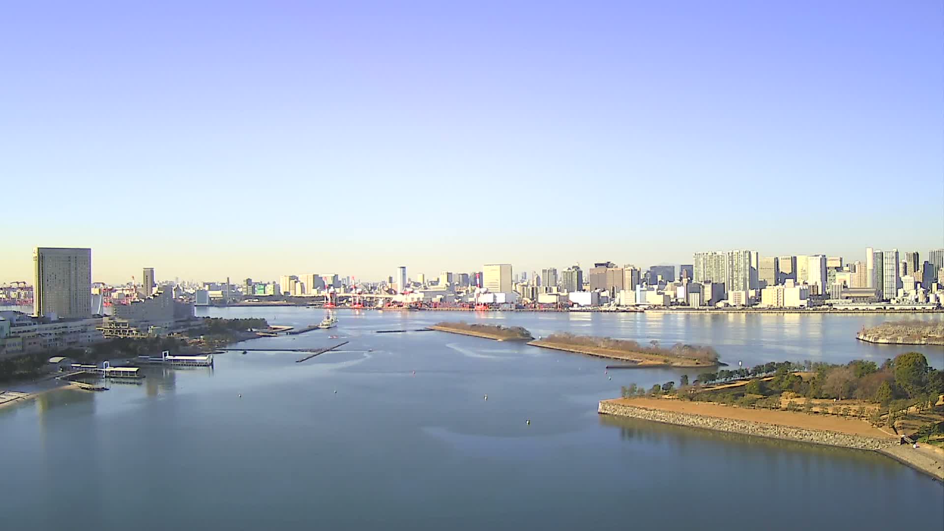 Tokyo, Odaiba Island /Tokyo Bay & Shinagawa View ( 東京、お台場アイランド／東京湾＆品川ビュー ) Live Cam - Daiba, Odaiba, Minato-ku, Tokyo, Kantō, Honshu, Japan