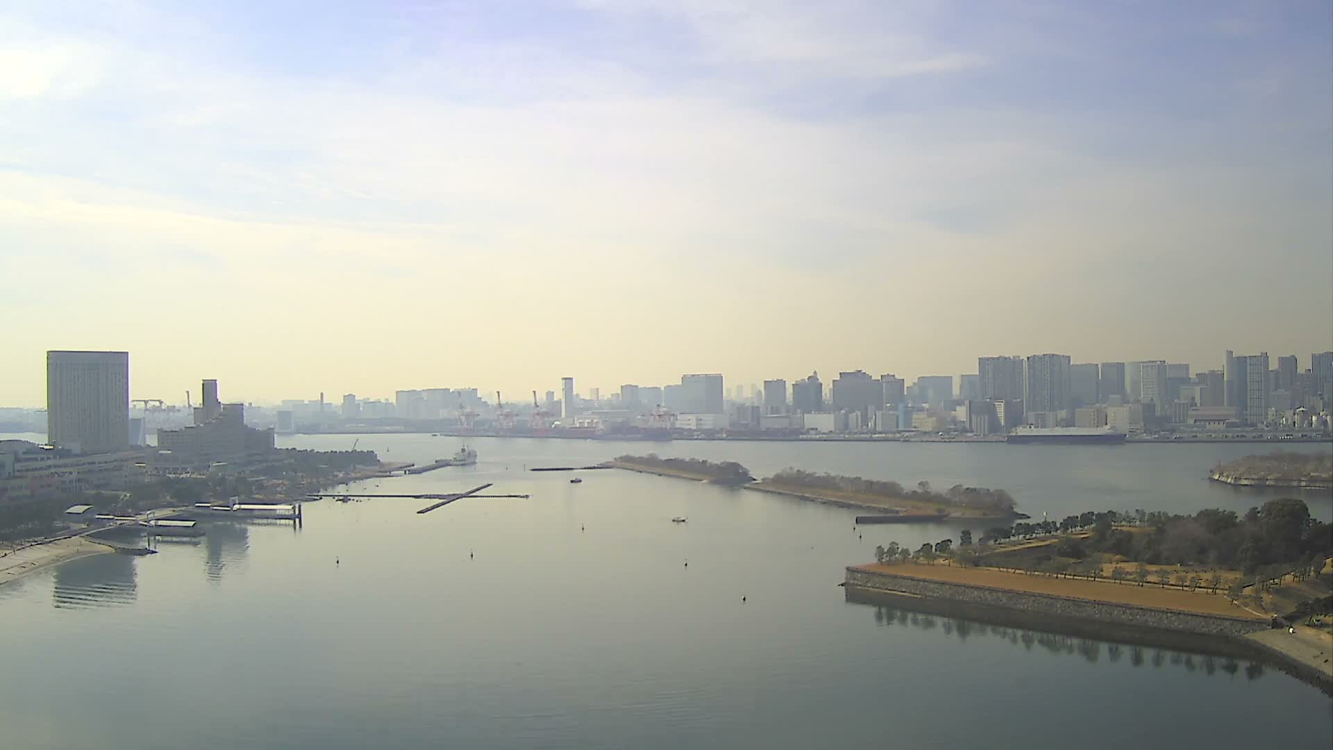 Tokyo, Odaiba Island /Tokyo Bay & Shinagawa View ( 東京、お台場アイランド／東京湾＆品川ビュー ) Live Cam - Daiba, Odaiba, Minato-ku, Tokyo, Kantō, Honshu, Japan