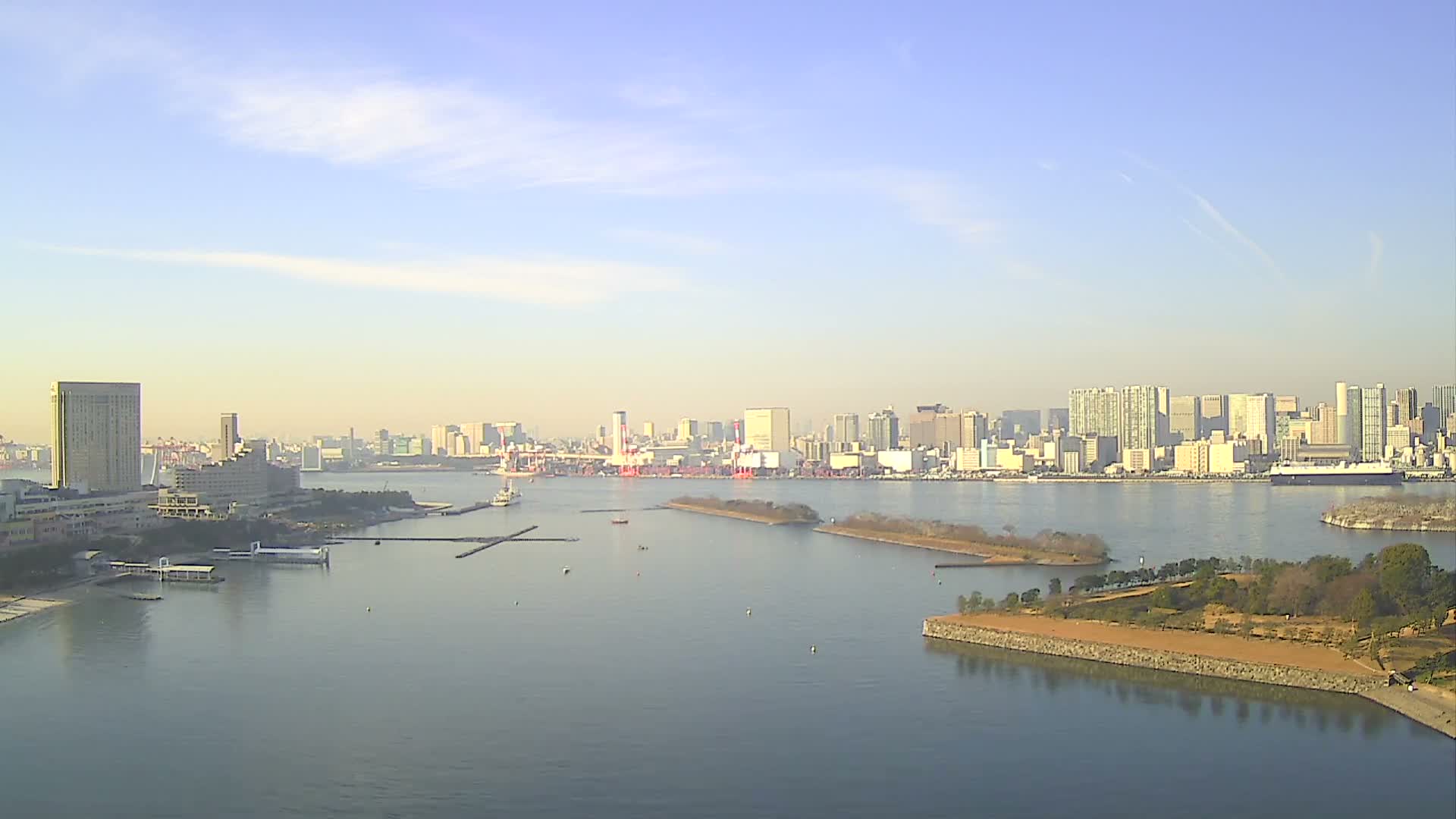 Tokyo, Odaiba Island /Tokyo Bay & Shinagawa View ( 東京、お台場アイランド／東京湾＆品川ビュー ) Live Cam - Daiba, Odaiba, Minato-ku, Tokyo, Kantō, Honshu, Japan