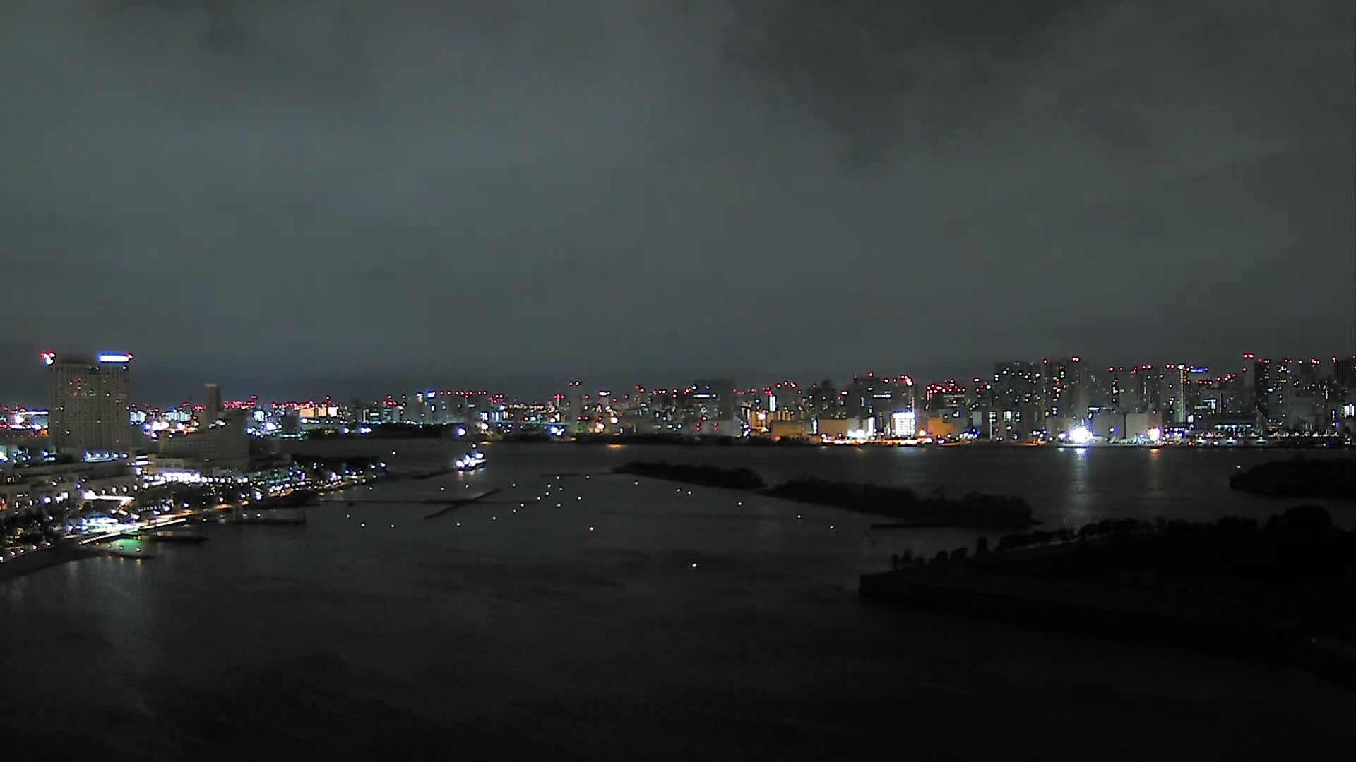 Tokyo, Odaiba Island /Tokyo Bay & Shinagawa View ( 東京、お台場アイランド／東京湾＆品川ビュー ) Live Cam - Daiba, Odaiba, Minato-ku, Tokyo, Kantō, Honshu, Japan