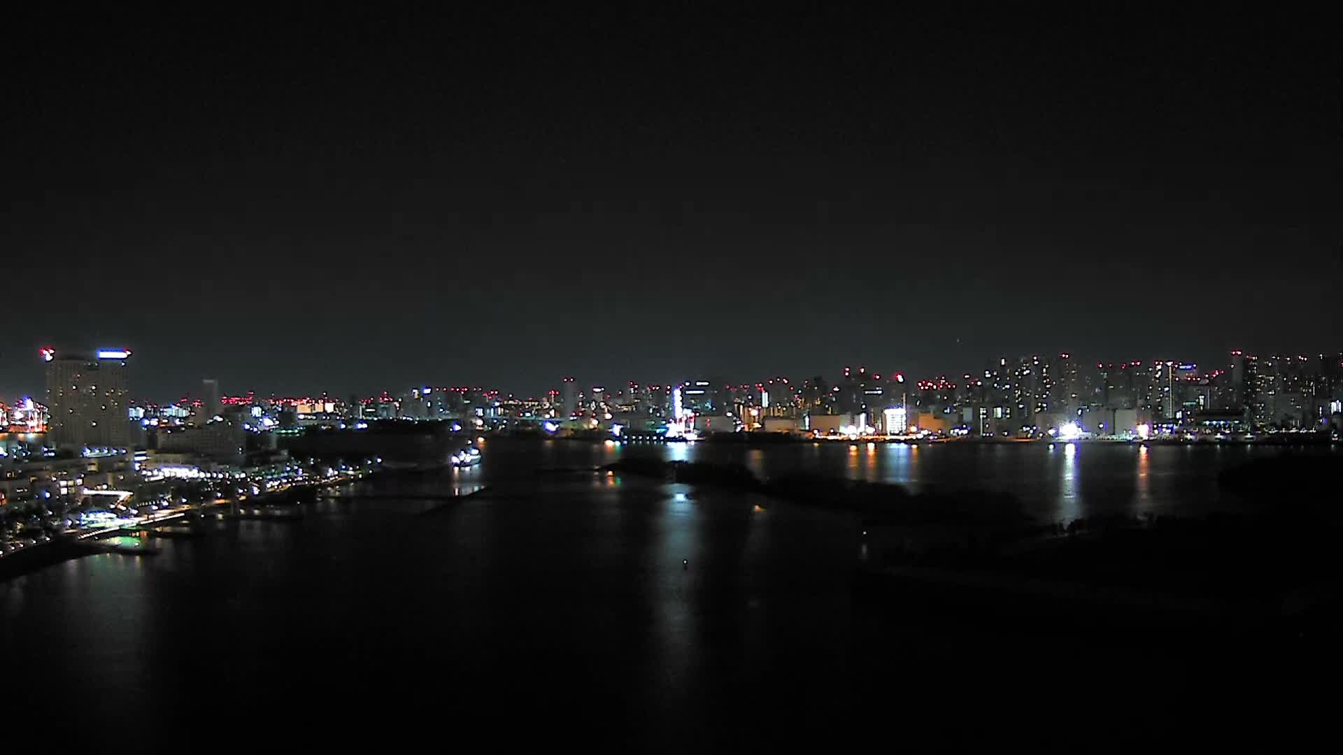Tokyo, Odaiba Island /Tokyo Bay & Shinagawa View ( 東京、お台場アイランド／東京湾＆品川ビュー ) Live Cam - Daiba, Odaiba, Minato-ku, Tokyo, Kantō, Honshu, Japan