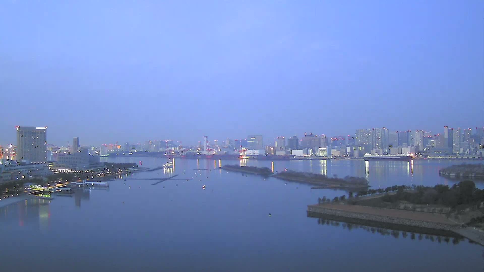 Tokyo, Odaiba Island /Tokyo Bay & Shinagawa View ( 東京、お台場アイランド／東京湾＆品川ビュー ) Live Cam - Daiba, Odaiba, Minato-ku, Tokyo, Kantō, Honshu, Japan