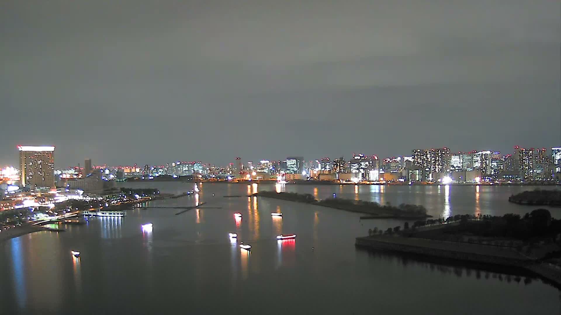 Tokyo, Odaiba Island /Tokyo Bay & Shinagawa View ( 東京、お台場アイランド／東京湾＆品川ビュー ) Live Cam - Daiba, Odaiba, Minato-ku, Tokyo, Kantō, Honshu, Japan