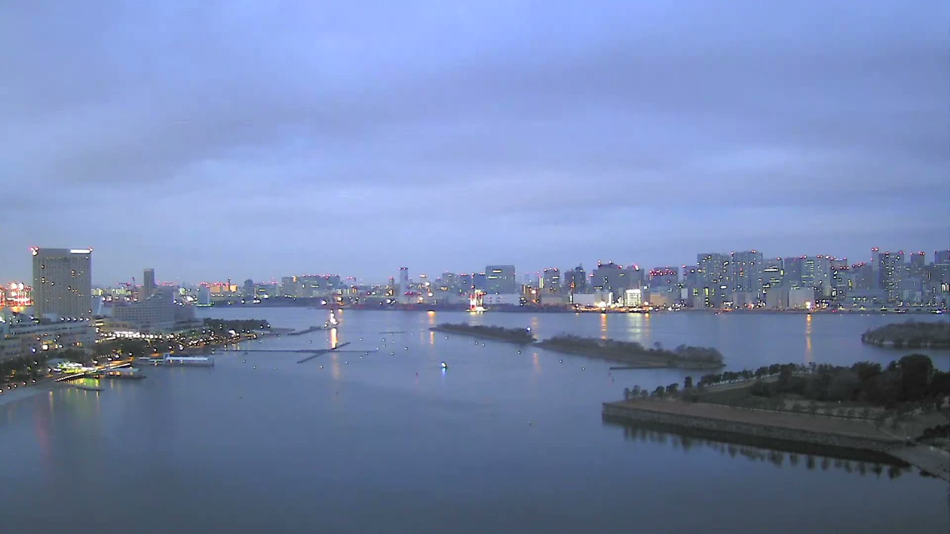Tokyo, Odaiba Island /Tokyo Bay & Shinagawa View ( 東京、お台場アイランド／東京湾＆品川ビュー ) Live Cam - Daiba, Odaiba, Minato-ku, Tokyo, Kantō, Honshu, Japan