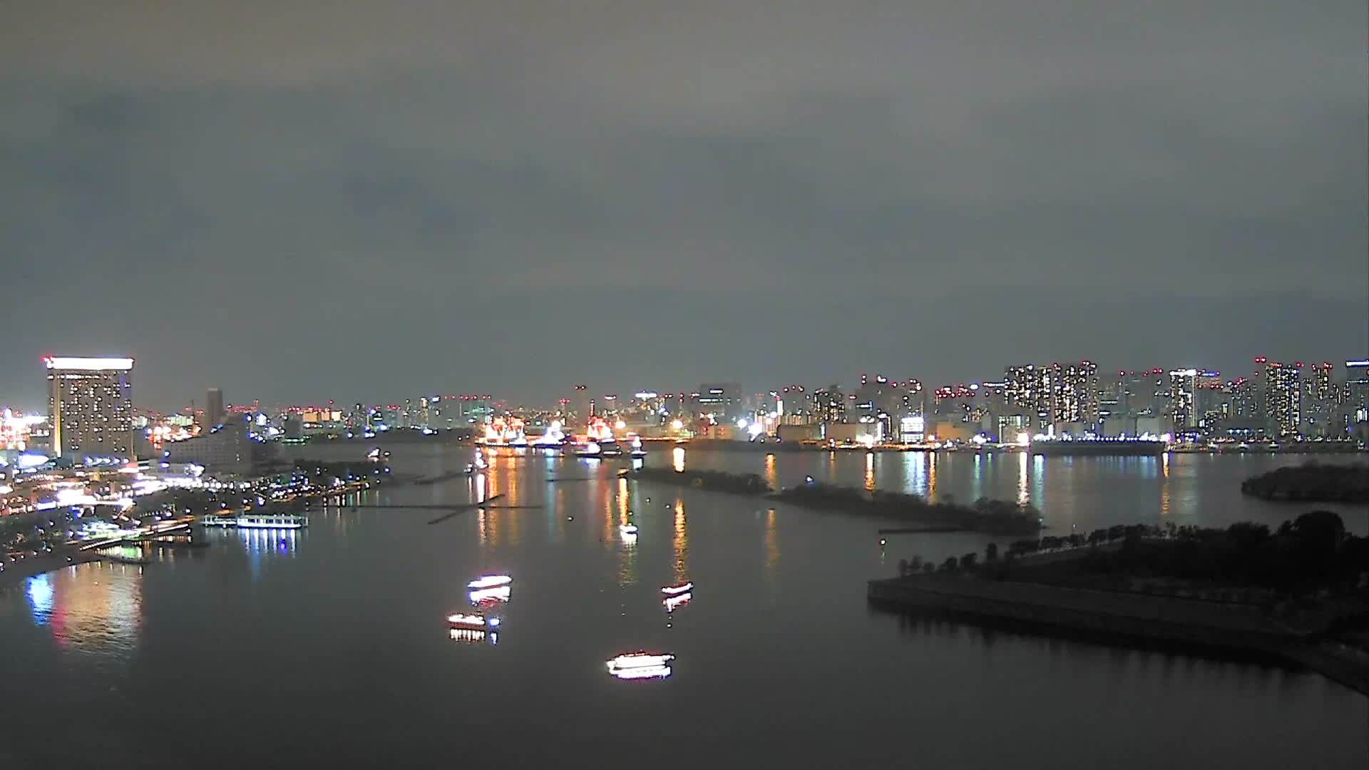 Tokyo, Odaiba Island /Tokyo Bay & Shinagawa View ( 東京、お台場アイランド／東京湾＆品川ビュー ) Live Cam - Daiba, Odaiba, Minato-ku, Tokyo, Kantō, Honshu, Japan