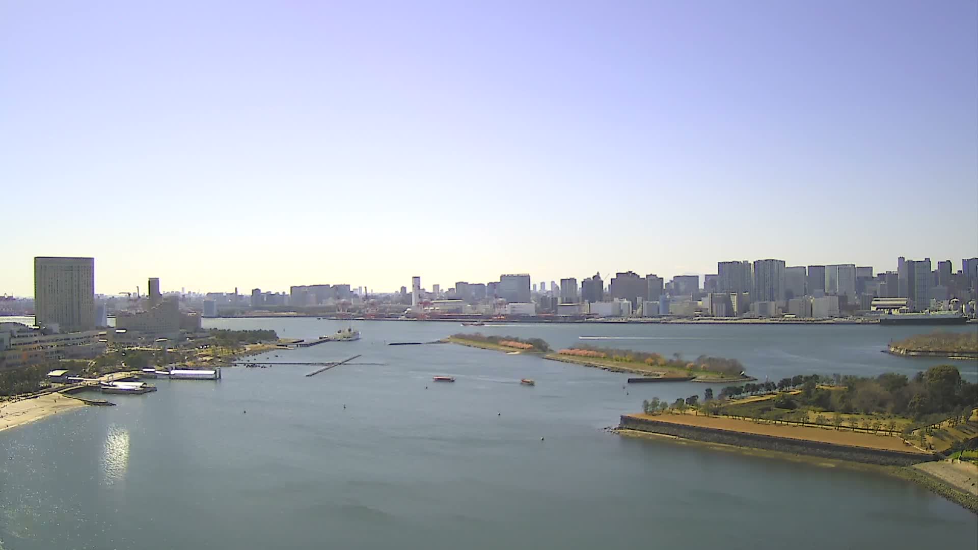 Tokyo, Odaiba Island /Tokyo Bay & Shinagawa View ( 東京、お台場アイランド／東京湾＆品川ビュー ) Live Cam - Daiba, Odaiba, Minato-ku, Tokyo, Kantō, Honshu, Japan