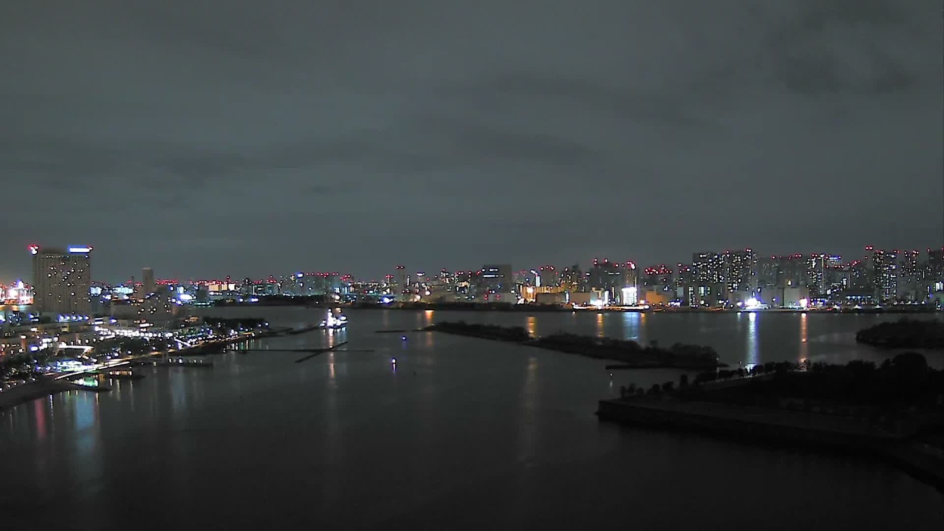Tokyo, Odaiba Island /Tokyo Bay & Shinagawa View ( 東京、お台場アイランド／東京湾＆品川ビュー ) Live Cam - Daiba, Odaiba, Minato-ku, Tokyo, Kantō, Honshu, Japan