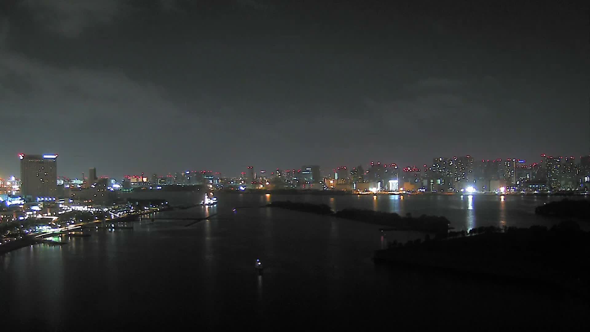 Tokyo, Odaiba Island /Tokyo Bay & Shinagawa View ( 東京、お台場アイランド／東京湾＆品川ビュー ) Live Cam - Daiba, Odaiba, Minato-ku, Tokyo, Kantō, Honshu, Japan