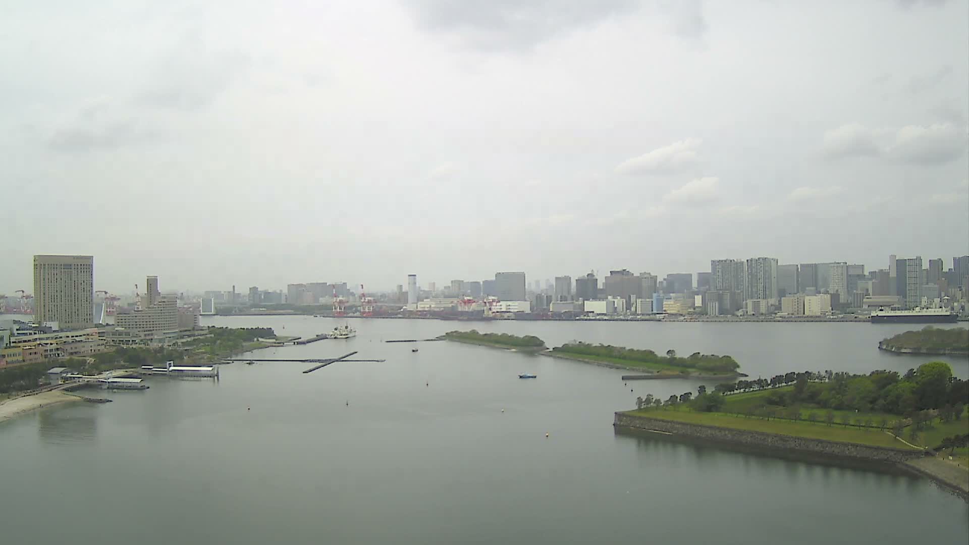 Tokyo, Odaiba Island /Tokyo Bay & Shinagawa View ( 東京、お台場アイランド／東京湾＆品川ビュー ) Live Cam - Daiba, Odaiba, Minato-ku, Tokyo, Kantō, Honshu, Japan