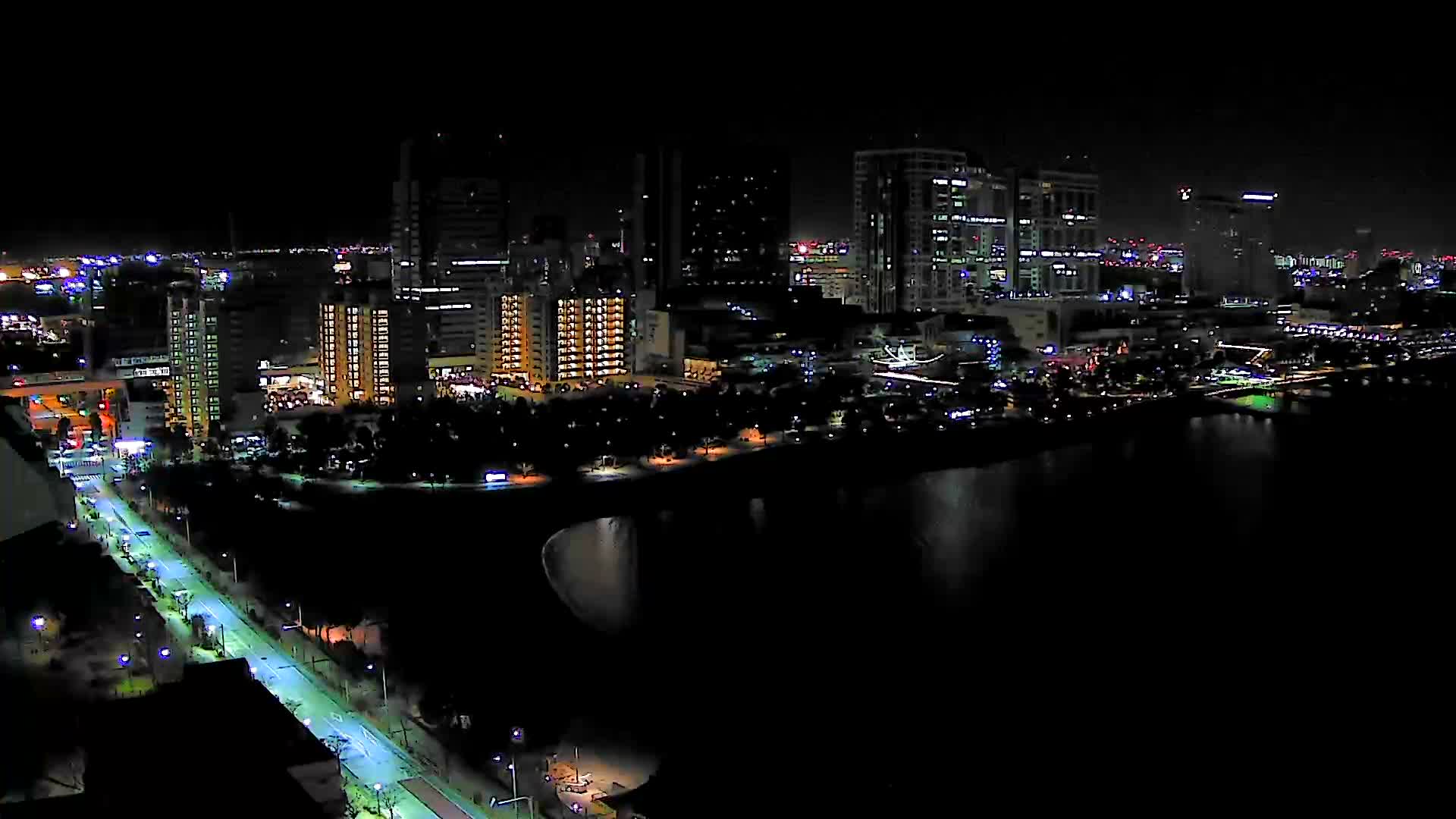 Tokyo, Odaiba Beach & Odaiba Marine Park (東京、お台場ビーチ、お台場海浜公園 ) Live Cam -1 Chome, Daiba, Odaiba, Minato-ku, Tokyo, Kantō, Honshu, Japan