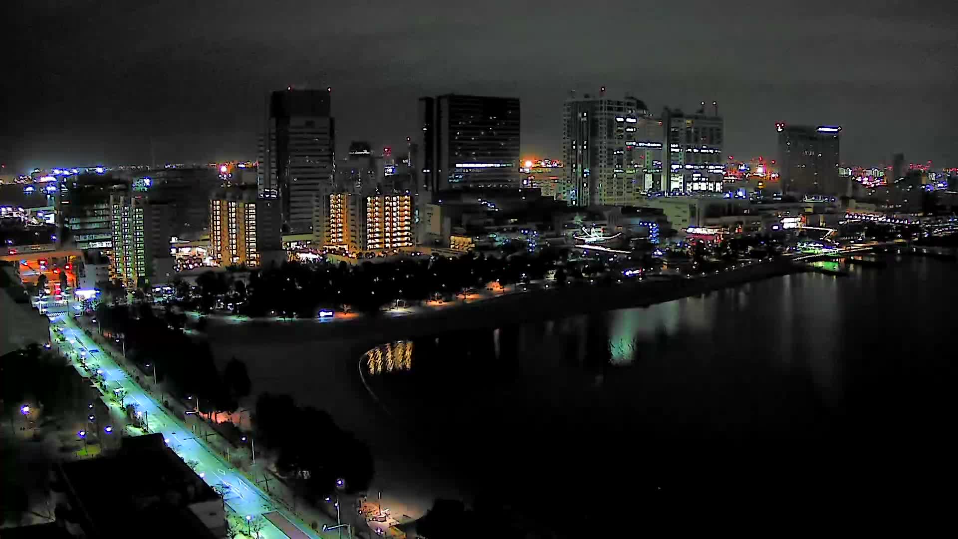 Tokyo, Odaiba Beach & Odaiba Marine Park (東京、お台場ビーチ、お台場海浜公園 ) Live Cam -1 Chome, Daiba, Odaiba, Minato-ku, Tokyo, Kantō, Honshu, Japan