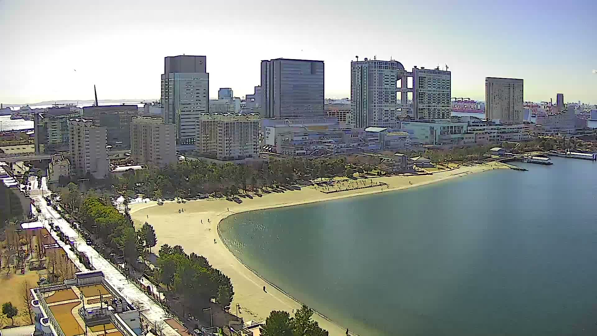 Tokyo, Odaiba Beach & Odaiba Marine Park (東京、お台場ビーチ、お台場海浜公園 ) Live Cam -1 Chome, Daiba, Odaiba, Minato-ku, Tokyo, Kantō, Honshu, Japan