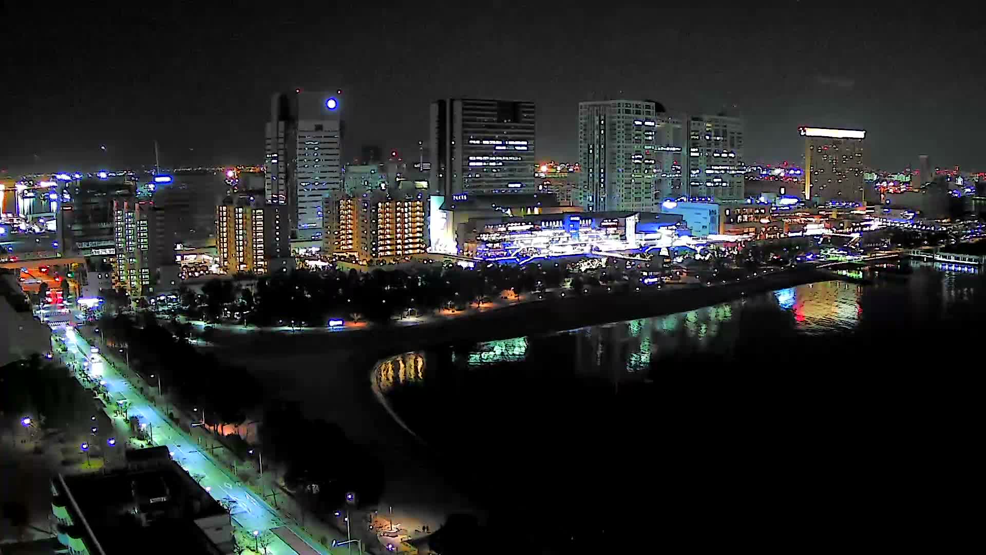 Tokyo, Odaiba Beach & Odaiba Marine Park (東京、お台場ビーチ、お台場海浜公園 ) Live Cam -1 Chome, Daiba, Odaiba, Minato-ku, Tokyo, Kantō, Honshu, Japan