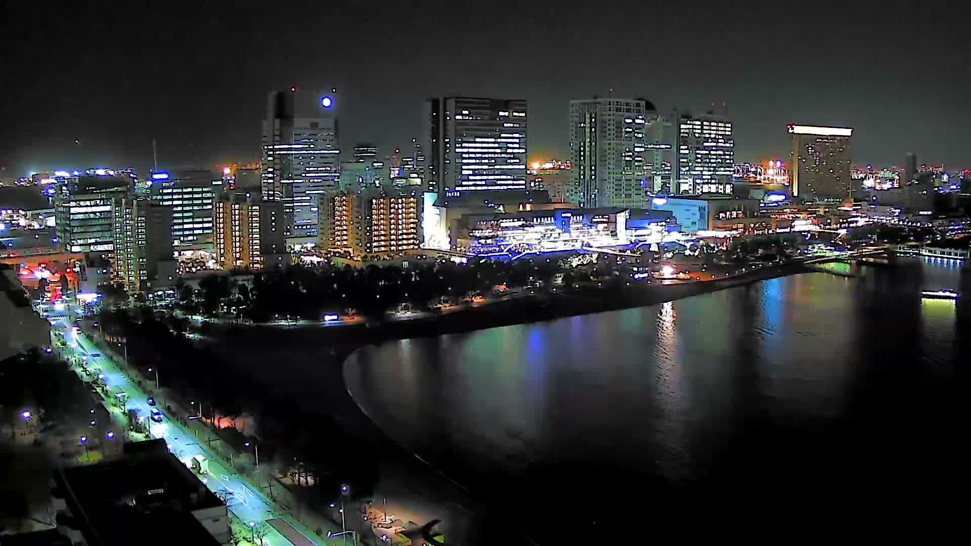 Tokyo, Odaiba Beach & Odaiba Marine Park (東京、お台場ビーチ、お台場海浜公園 ) Live Cam -1 Chome, Daiba, Odaiba, Minato-ku, Tokyo, Kantō, Honshu, Japan