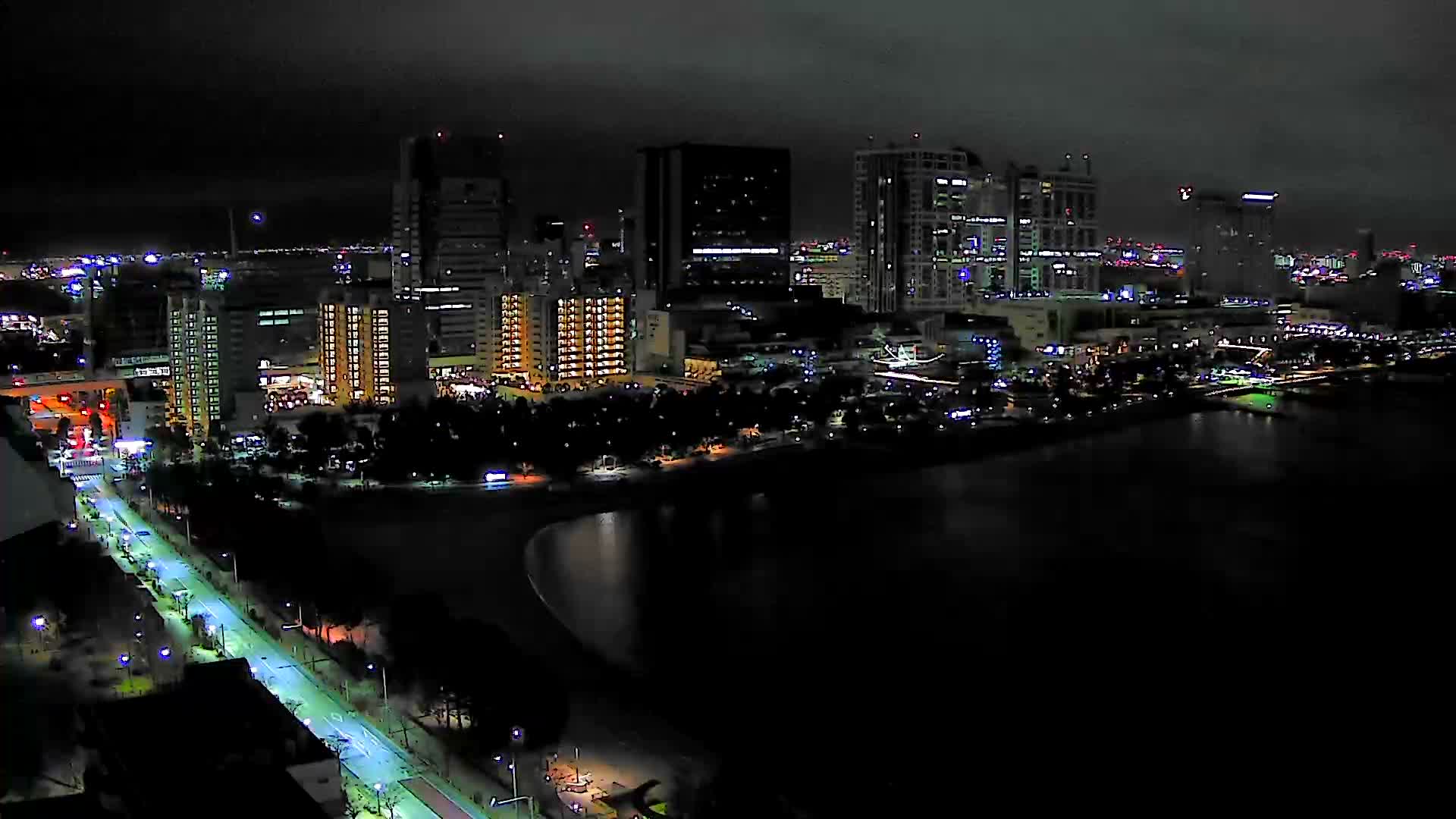 Tokyo, Odaiba Beach & Odaiba Marine Park (東京、お台場ビーチ、お台場海浜公園 ) Live Cam -1 Chome, Daiba, Odaiba, Minato-ku, Tokyo, Kantō, Honshu, Japan