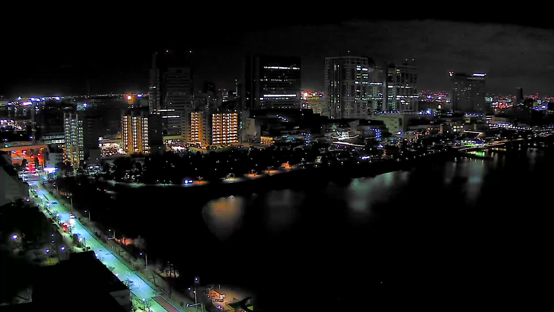 Tokyo, Odaiba Beach & Odaiba Marine Park (東京、お台場ビーチ、お台場海浜公園 ) Live Cam -1 Chome, Daiba, Odaiba, Minato-ku, Tokyo, Kantō, Honshu, Japan