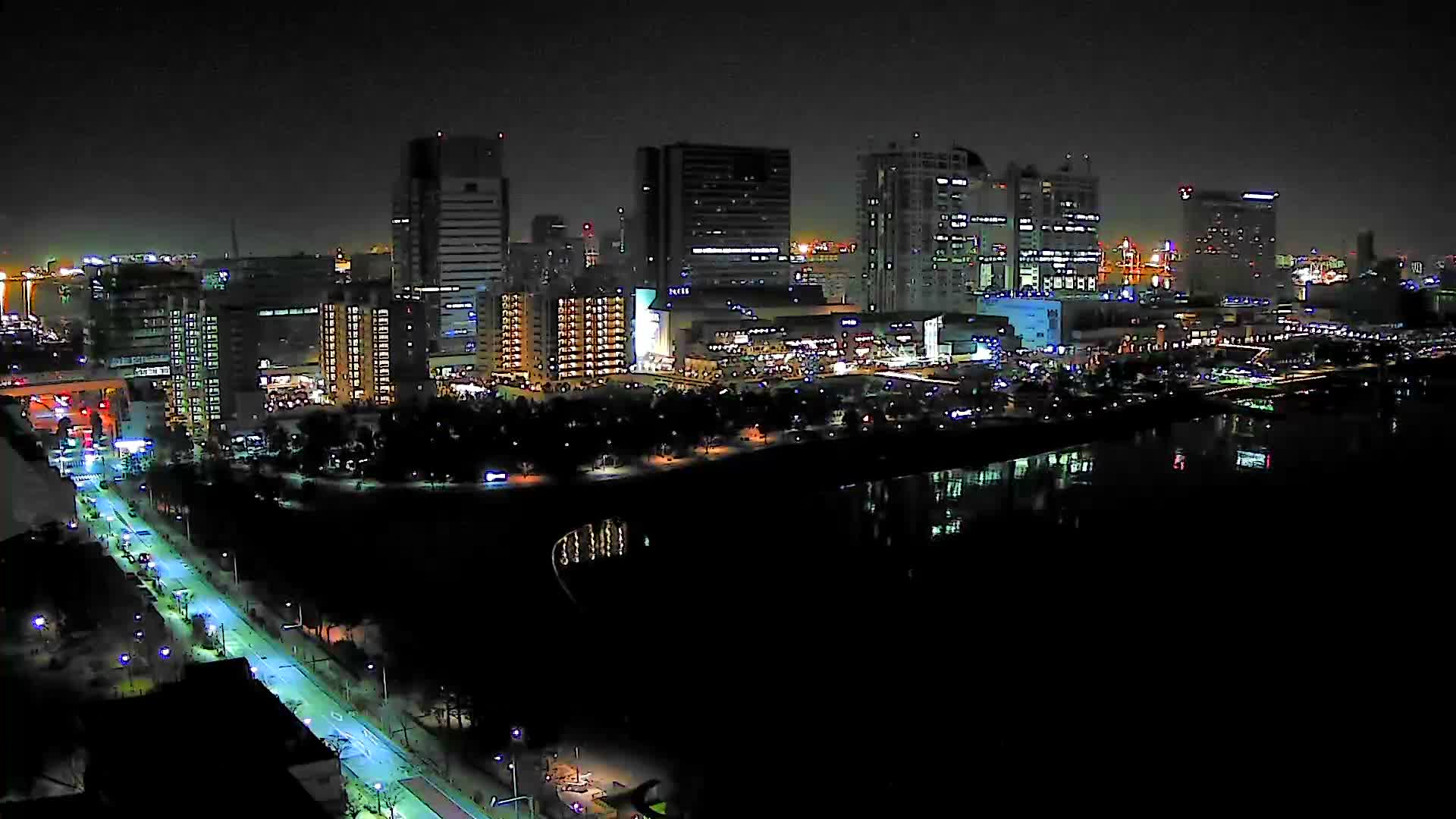Tokyo, Odaiba Beach & Odaiba Marine Park (東京、お台場ビーチ、お台場海浜公園 ) Live Cam -1 Chome, Daiba, Odaiba, Minato-ku, Tokyo, Kantō, Honshu, Japan