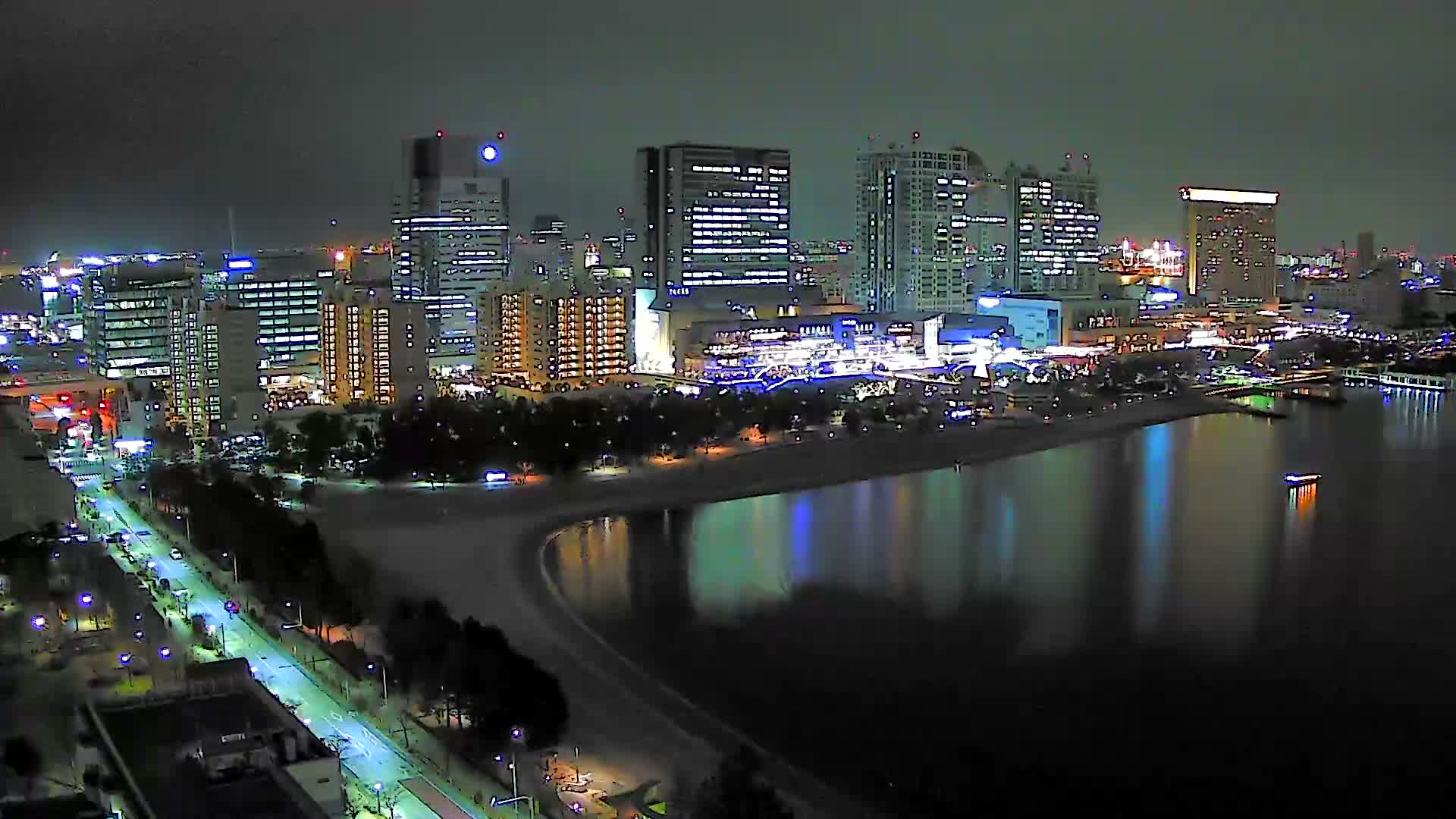 Tokyo, Odaiba Beach & Odaiba Marine Park (東京、お台場ビーチ、お台場海浜公園 ) Live Cam -1 Chome, Daiba, Odaiba, Minato-ku, Tokyo, Kantō, Honshu, Japan