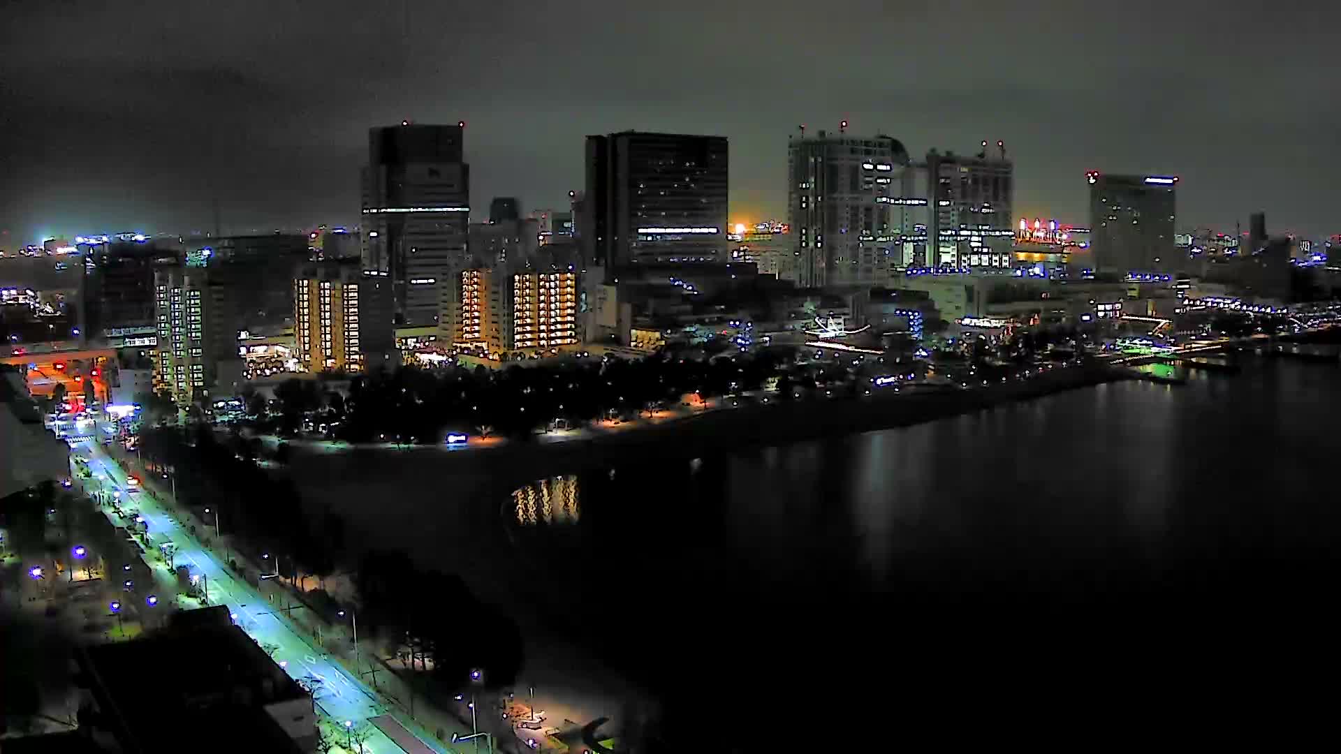Tokyo, Odaiba Beach & Odaiba Marine Park (東京、お台場ビーチ、お台場海浜公園 ) Live Cam -1 Chome, Daiba, Odaiba, Minato-ku, Tokyo, Kantō, Honshu, Japan