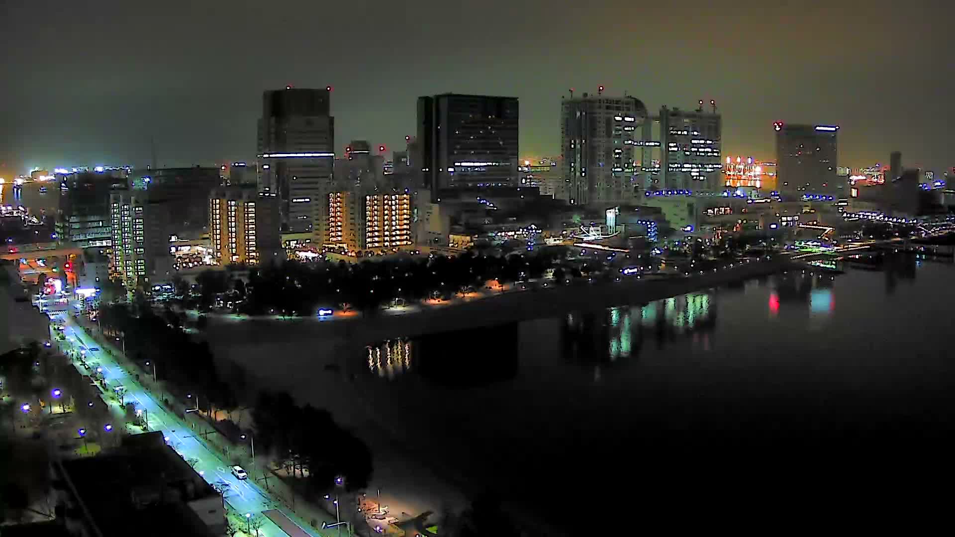Tokyo, Odaiba Beach & Odaiba Marine Park (東京、お台場ビーチ、お台場海浜公園 ) Live Cam -1 Chome, Daiba, Odaiba, Minato-ku, Tokyo, Kantō, Honshu, Japan