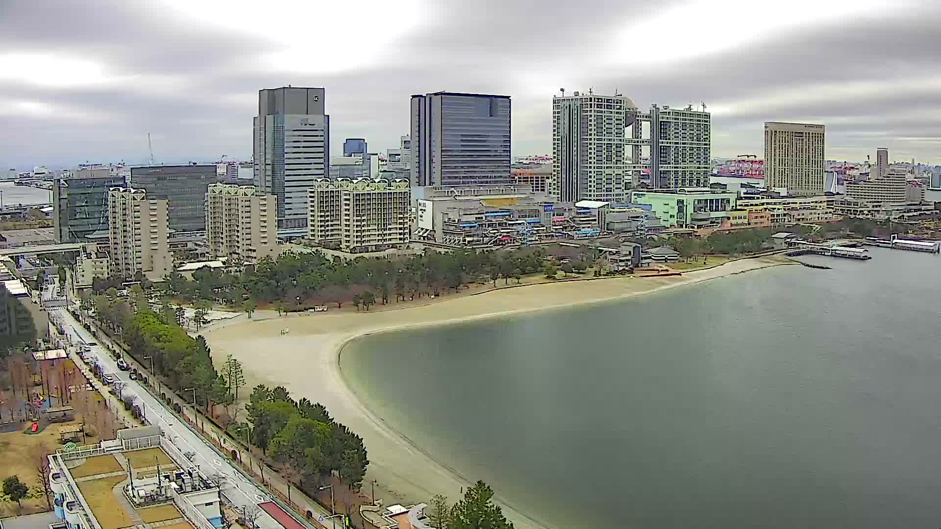 Tokyo, Odaiba Beach & Odaiba Marine Park (東京、お台場ビーチ、お台場海浜公園 ) Live Cam -1 Chome, Daiba, Odaiba, Minato-ku, Tokyo, Kantō, Honshu, Japan
