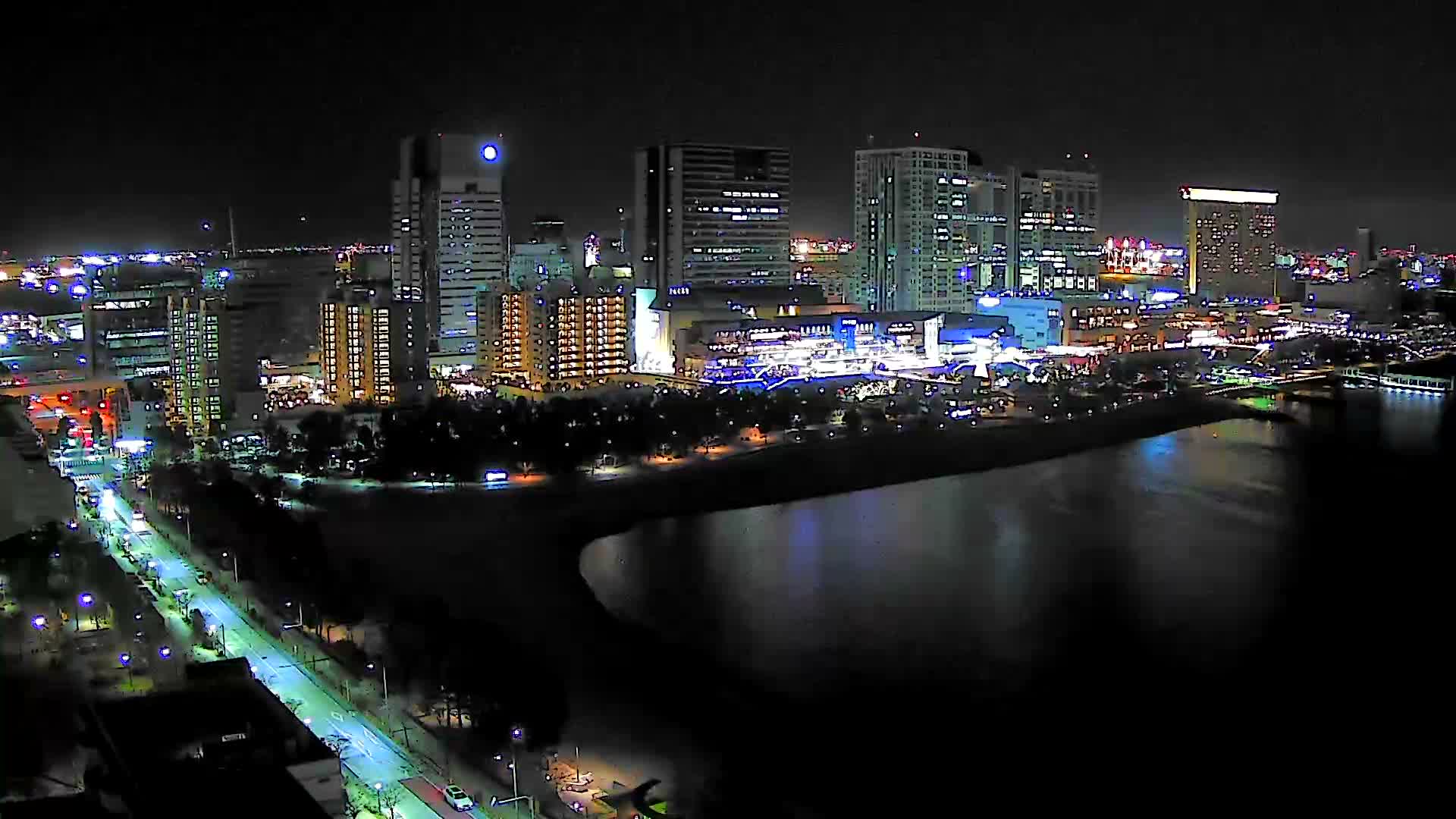 Tokyo, Odaiba Beach & Odaiba Marine Park (東京、お台場ビーチ、お台場海浜公園 ) Live Cam -1 Chome, Daiba, Odaiba, Minato-ku, Tokyo, Kantō, Honshu, Japan
