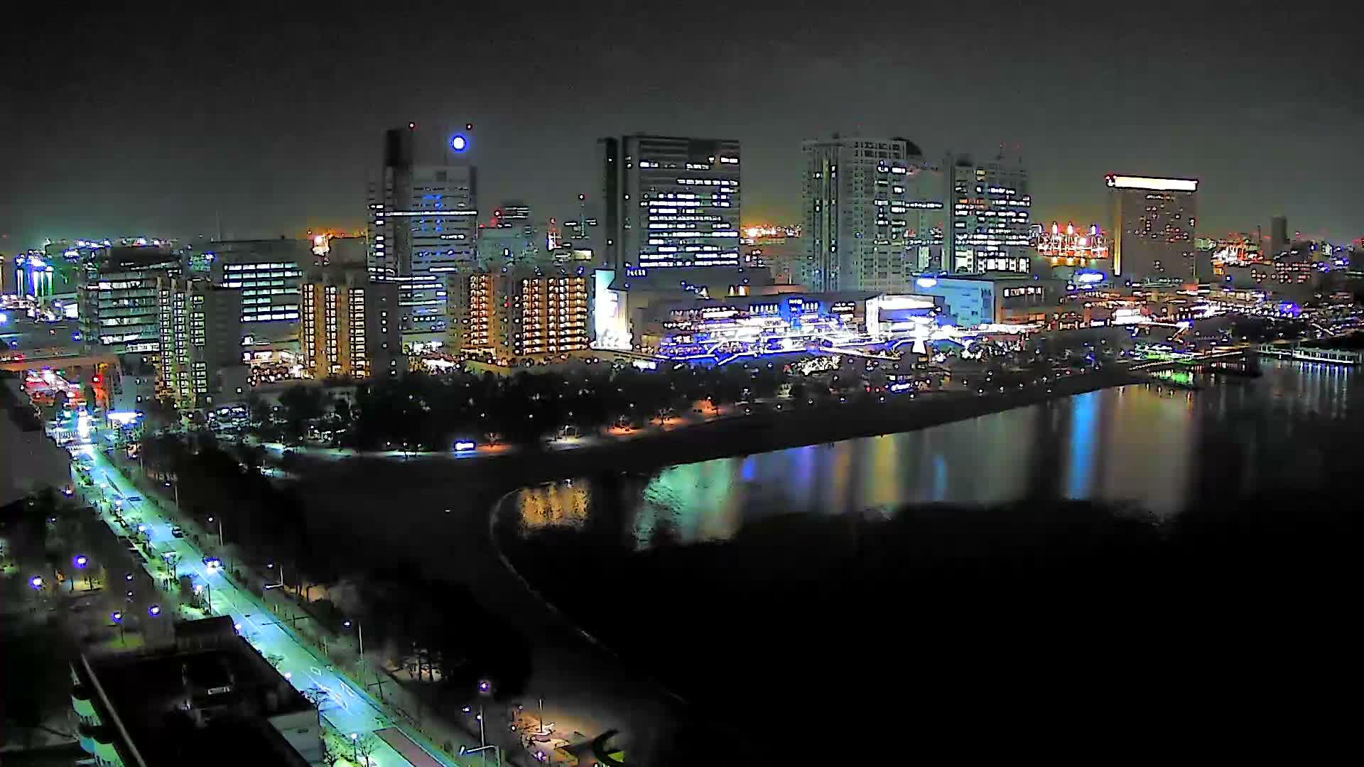 Tokyo, Odaiba Beach & Odaiba Marine Park (東京、お台場ビーチ、お台場海浜公園 ) Live Cam -1 Chome, Daiba, Odaiba, Minato-ku, Tokyo, Kantō, Honshu, Japan