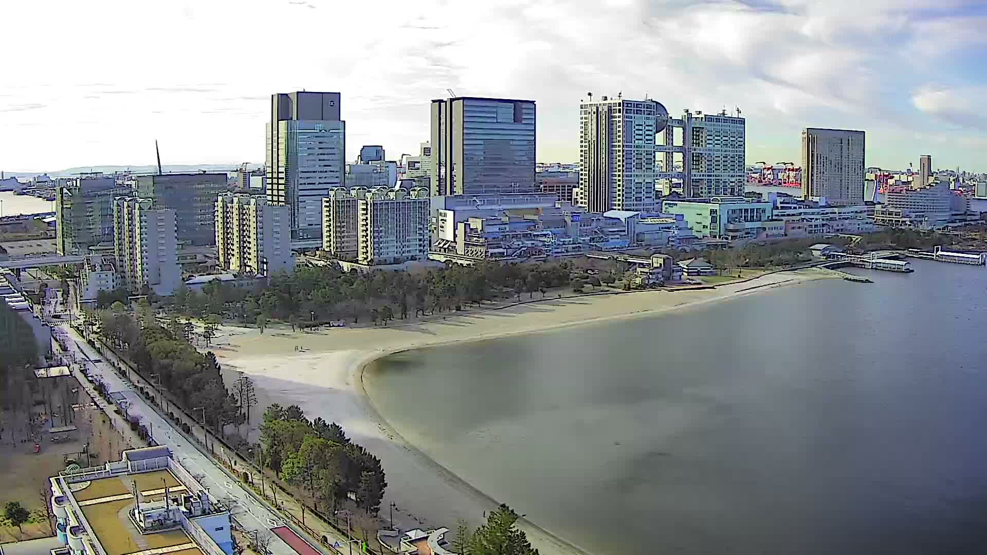 Tokyo, Odaiba Beach & Odaiba Marine Park (東京、お台場ビーチ、お台場海浜公園 ) Live Cam -1 Chome, Daiba, Odaiba, Minato-ku, Tokyo, Kantō, Honshu, Japan