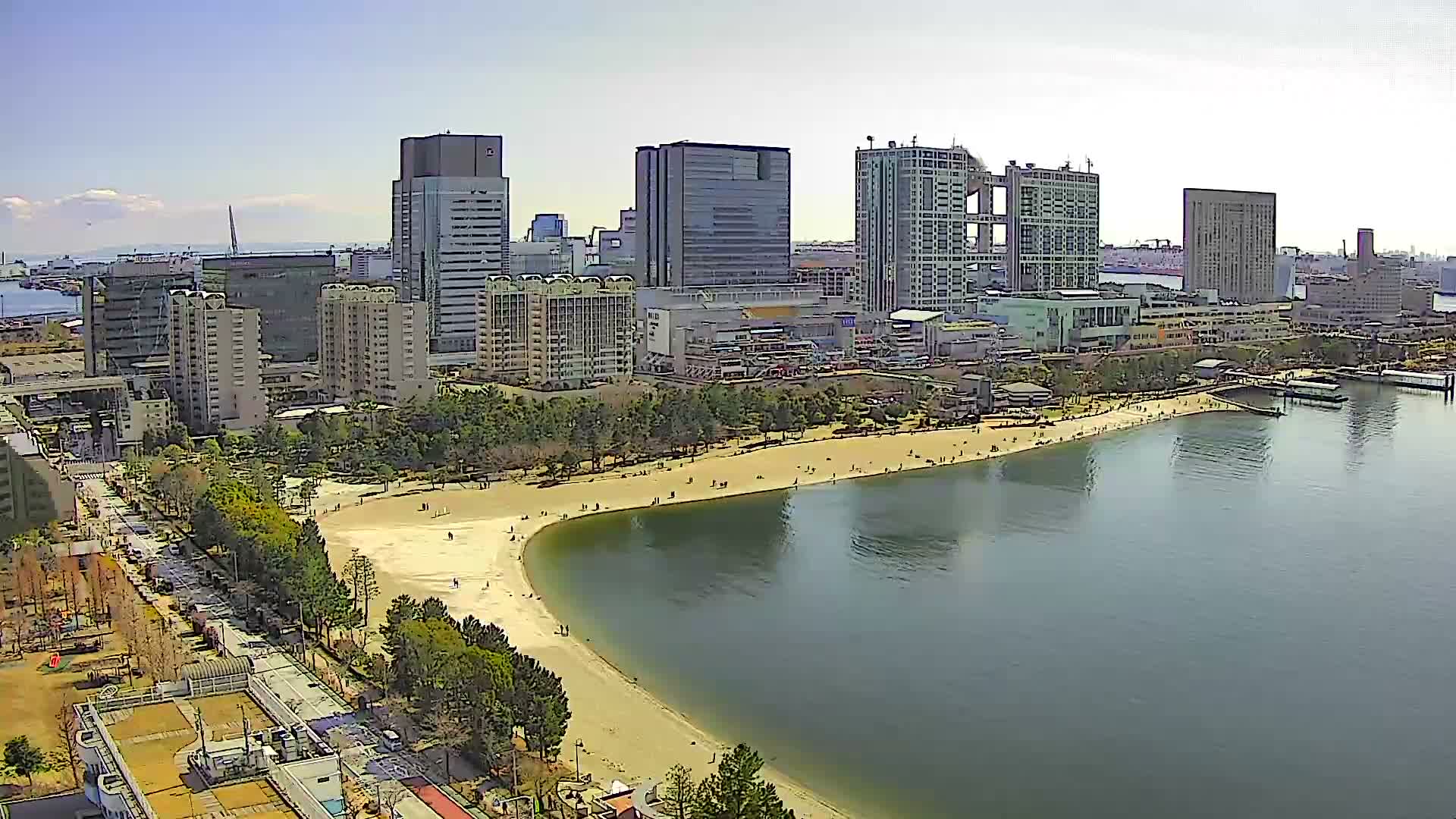 Tokyo, Odaiba Beach & Odaiba Marine Park (東京、お台場ビーチ、お台場海浜公園 ) Live Cam -1 Chome, Daiba, Odaiba, Minato-ku, Tokyo, Kantō, Honshu, Japan