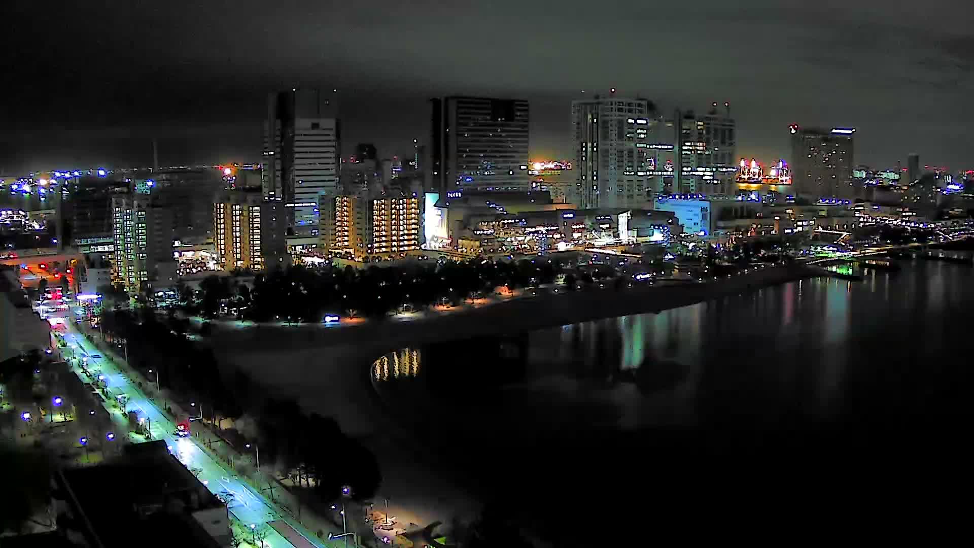 Tokyo, Odaiba Beach & Odaiba Marine Park (東京、お台場ビーチ、お台場海浜公園 ) Live Cam -1 Chome, Daiba, Odaiba, Minato-ku, Tokyo, Kantō, Honshu, Japan