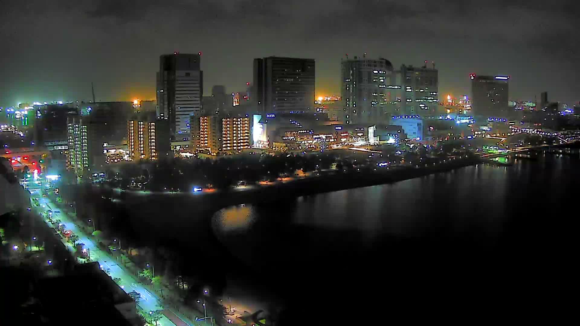 Tokyo, Odaiba Beach & Odaiba Marine Park (東京、お台場ビーチ、お台場海浜公園 ) Live Cam -1 Chome, Daiba, Odaiba, Minato-ku, Tokyo, Kantō, Honshu, Japan
