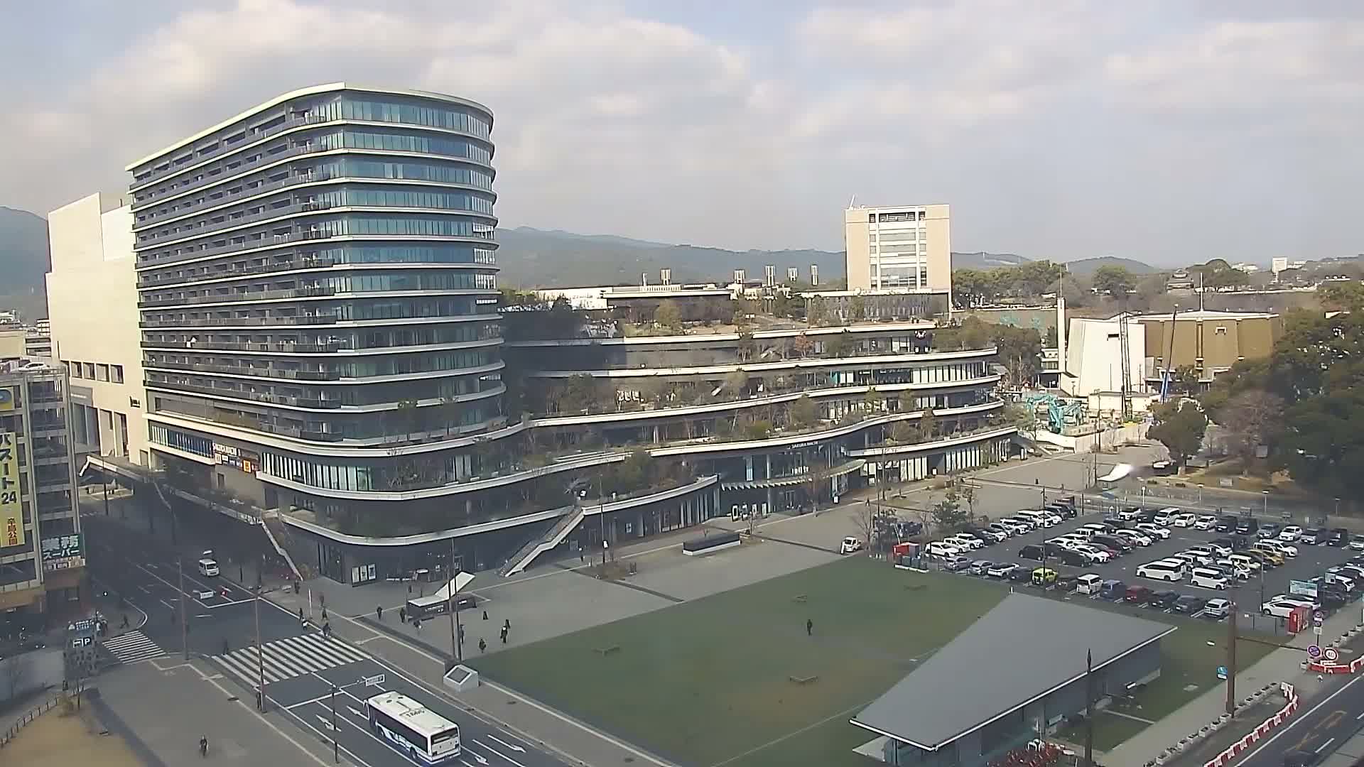 Kumamoto, Sakuramachi Kumamoto Mall & Hanabata Plaza Square ( 熊本・サクラマチクマモトモール＆花畑プラザ広場)  Live Cam - Shinshigai, Chuo Ward, Kumamoto, Kyushu, Japan