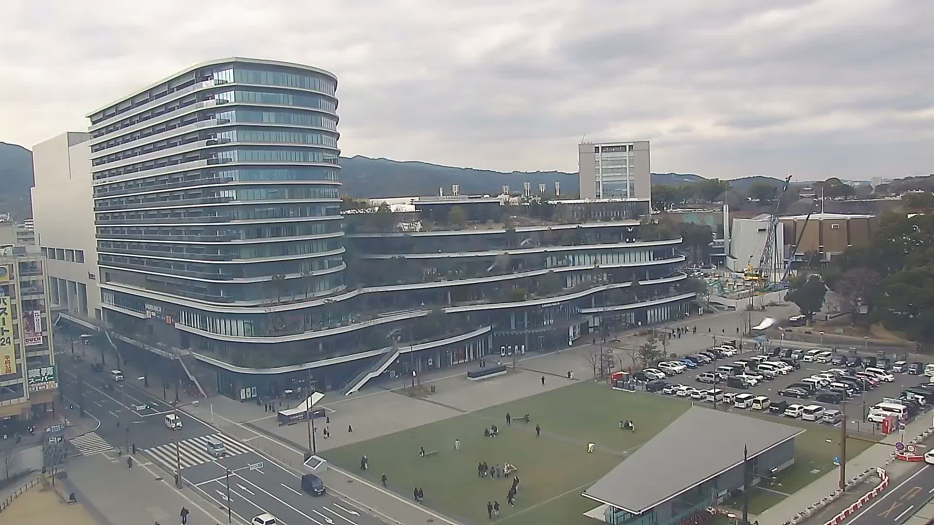 Kumamoto, Sakuramachi Kumamoto Mall & Hanabata Plaza Square ( 熊本・サクラマチクマモトモール＆花畑プラザ広場)  Live Cam - Shinshigai, Chuo Ward, Kumamoto, Kyushu, Japan