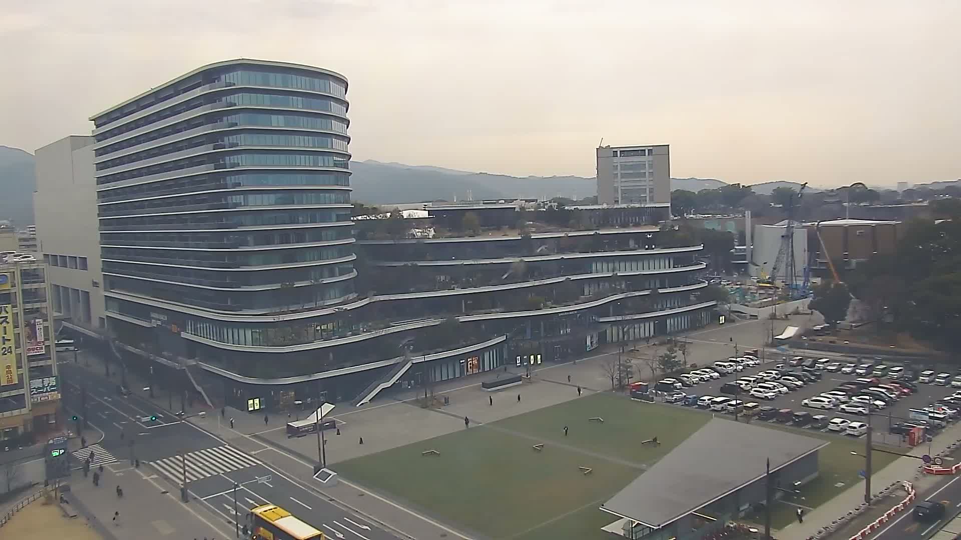 Kumamoto, Sakuramachi Kumamoto Mall & Hanabata Plaza Square ( 熊本・サクラマチクマモトモール＆花畑プラザ広場)  Live Cam - Shinshigai, Chuo Ward, Kumamoto, Kyushu, Japan