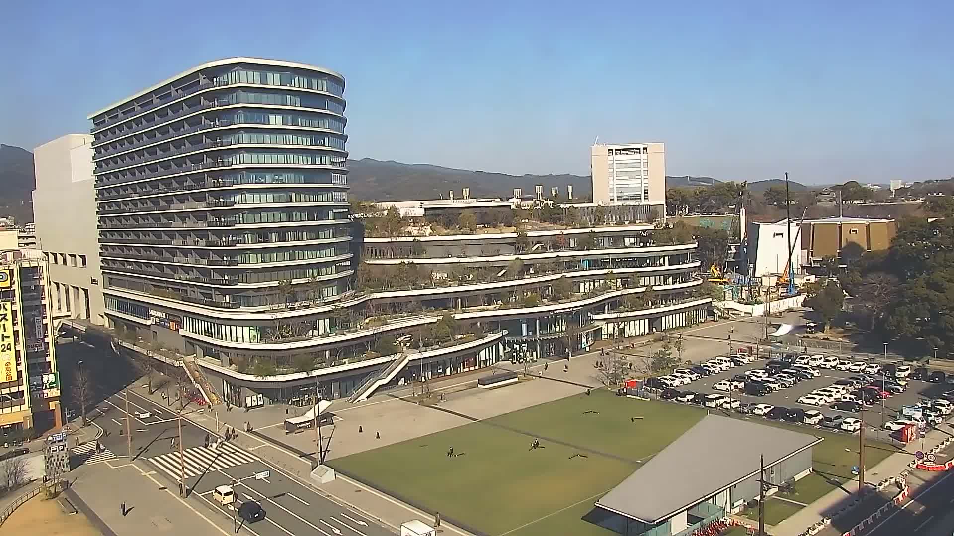 Kumamoto, Sakuramachi Kumamoto Mall & Hanabata Plaza Square ( 熊本・サクラマチクマモトモール＆花畑プラザ広場)  Live Cam - Shinshigai, Chuo Ward, Kumamoto, Kyushu, Japan