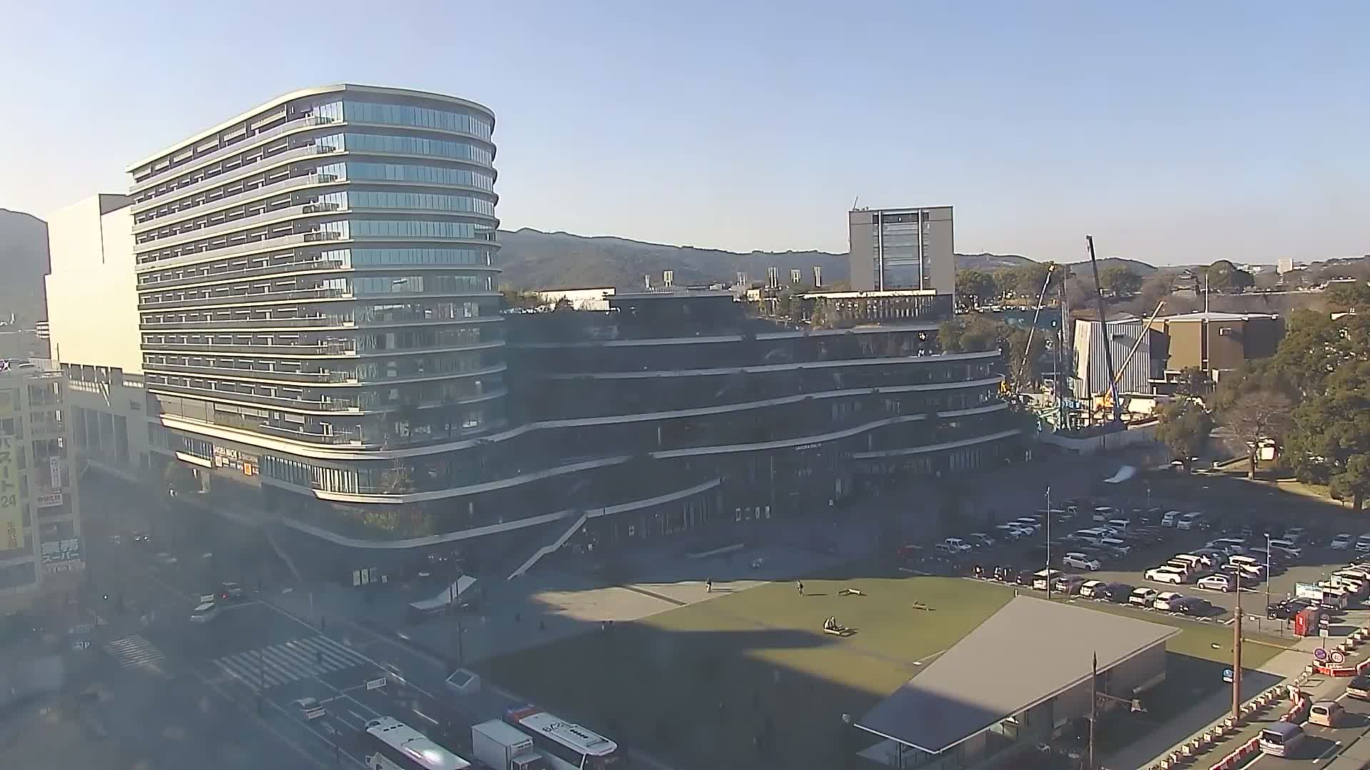 Kumamoto, Sakuramachi Kumamoto Mall & Hanabata Plaza Square ( 熊本・サクラマチクマモトモール＆花畑プラザ広場)  Live Cam - Shinshigai, Chuo Ward, Kumamoto, Kyushu, Japan
