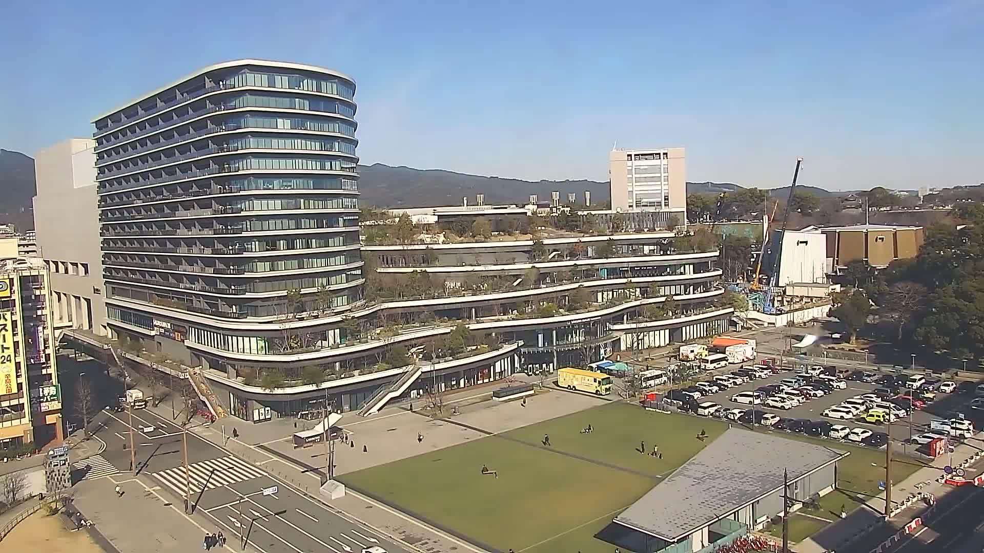 Kumamoto, Sakuramachi Kumamoto Mall & Hanabata Plaza Square ( 熊本・サクラマチクマモトモール＆花畑プラザ広場)  Live Cam - Shinshigai, Chuo Ward, Kumamoto, Kyushu, Japan