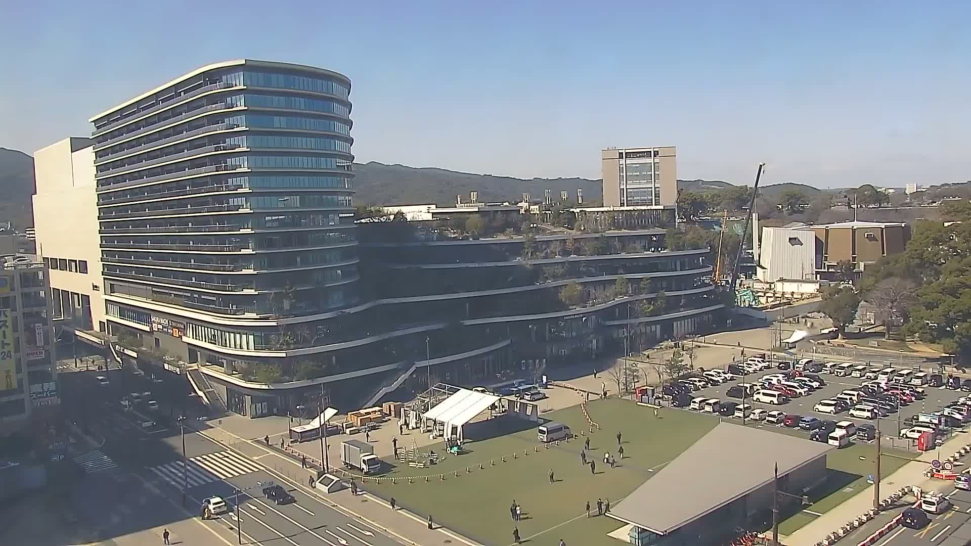 Kumamoto, Sakuramachi Kumamoto Mall & Hanabata Plaza Square ( 熊本・サクラマチクマモトモール＆花畑プラザ広場)  Live Cam - Shinshigai, Chuo Ward, Kumamoto, Kyushu, Japan