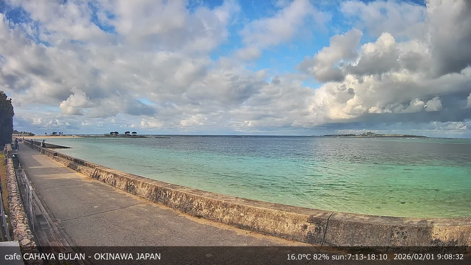 Okinawa Island, Motobu Bise Beach & Ie Island View ( 沖縄本島、本部町備瀬ビーチ、伊江島の景色 ) Live Cam - Bise, Motobu, Kunigami, Okinawa, Kyushu, Japan