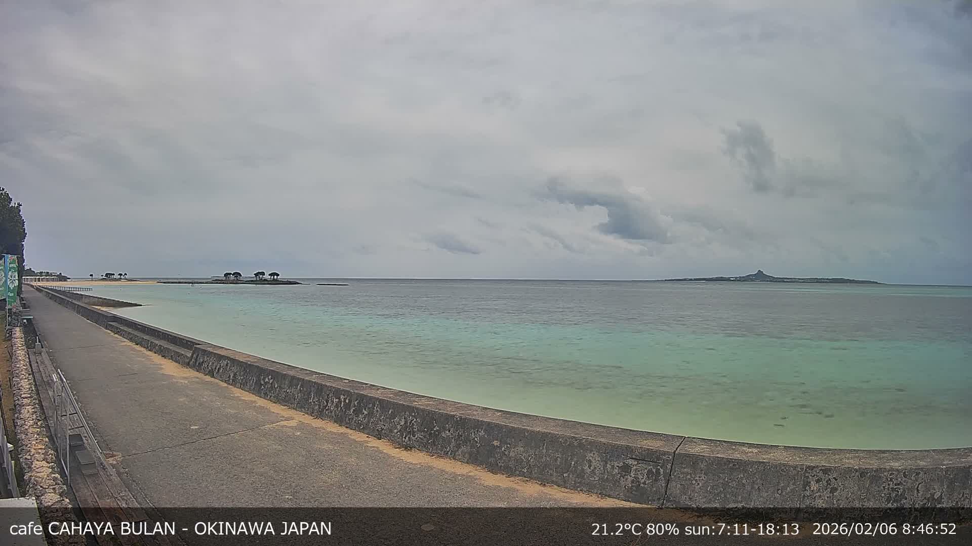 Okinawa Island, Motobu Bise Beach & Ie Island View ( 沖縄本島、本部町備瀬ビーチ、伊江島の景色 ) Live Cam - Bise, Motobu, Kunigami, Okinawa, Kyushu, Japan