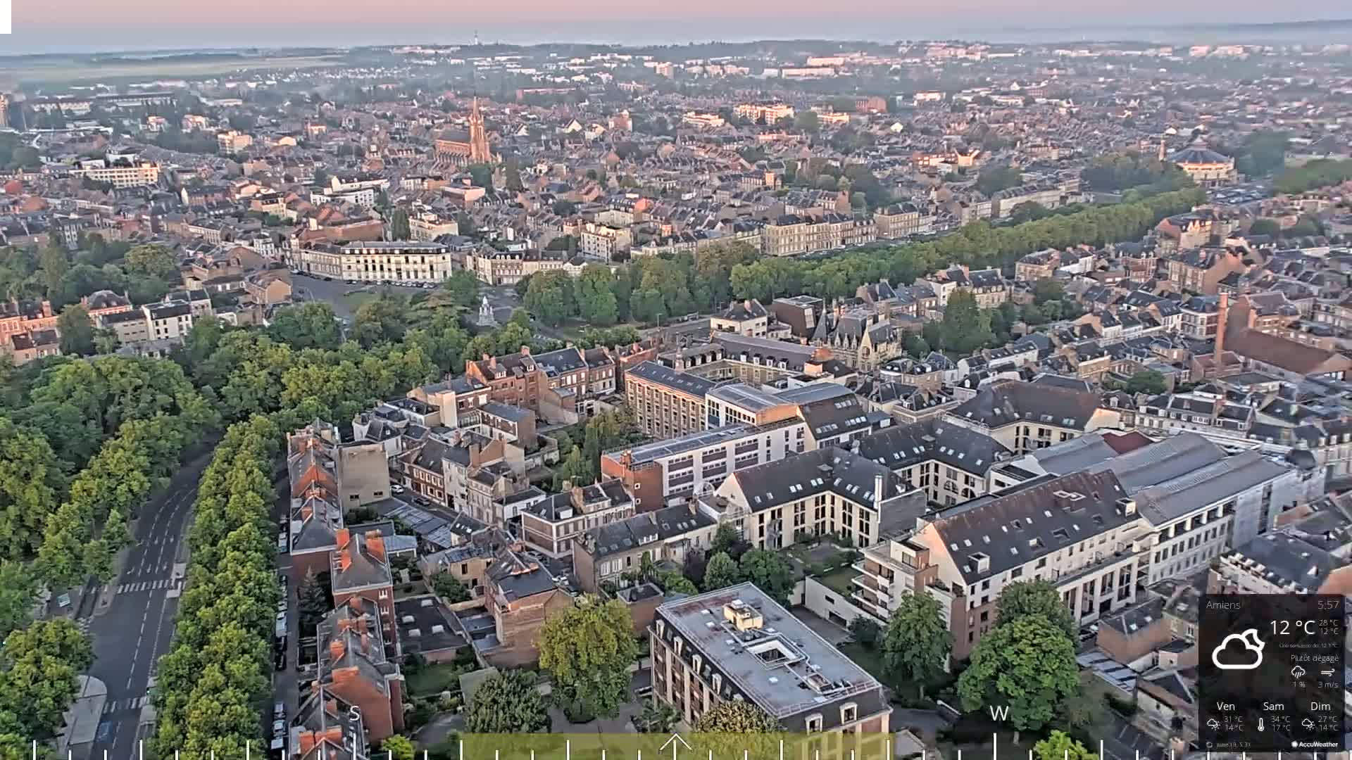 Amiens City Panaromic Skyline PTZ Live Cam - Amiens, Somme, Hauts-de-France, France