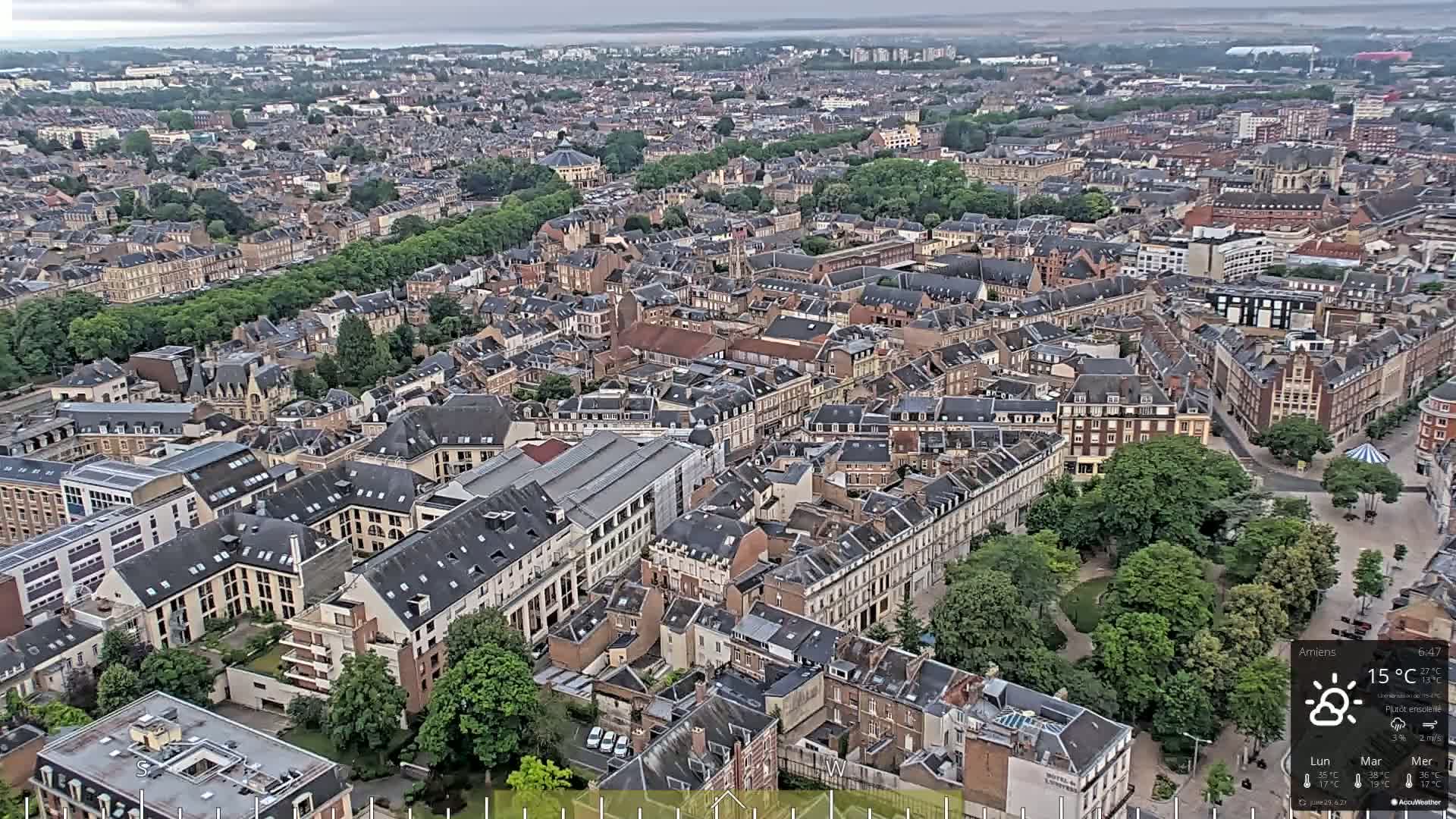 Amiens City Panaromic Skyline PTZ Live Cam - Amiens, Somme, Hauts-de-France, France