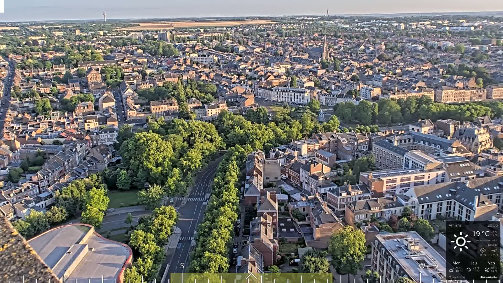 Amiens City Panaromic Skyline PTZ Live Cam - Amiens, Somme, Hauts-de-France, France