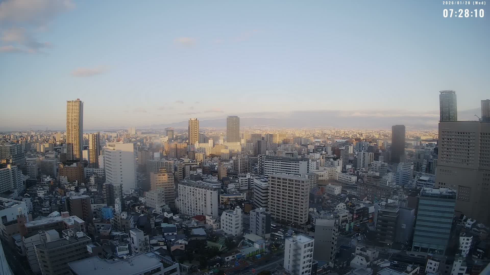 Osaka Downtown Skyline ( 大阪ダウンタウンのスカイライン ) Live Cam - 1 Chome, Fukushima, Fukushima Ward, Osaka, Kansai, Honshu, Japan 