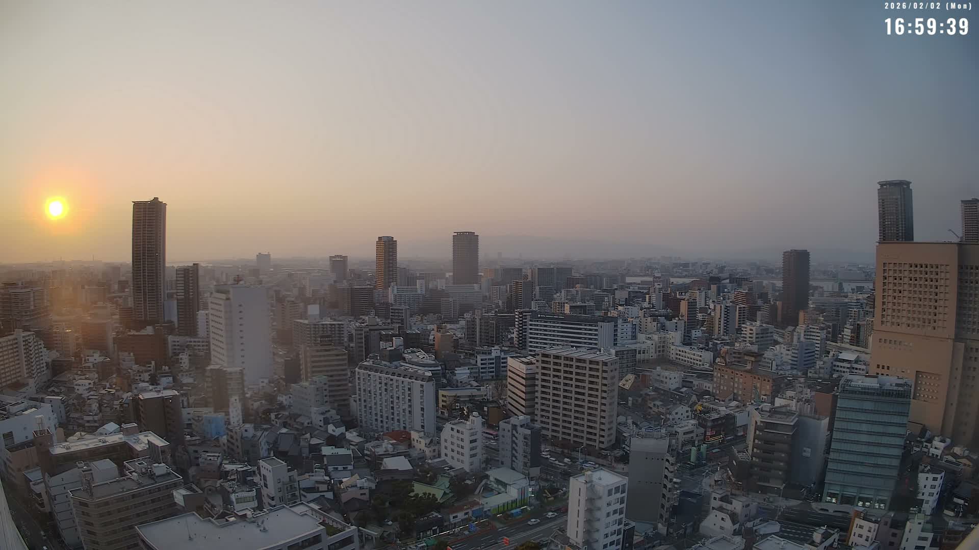 Osaka Downtown Skyline ( 大阪ダウンタウンのスカイライン ) Live Cam - 1 Chome, Fukushima, Fukushima Ward, Osaka, Kansai, Honshu, Japan 