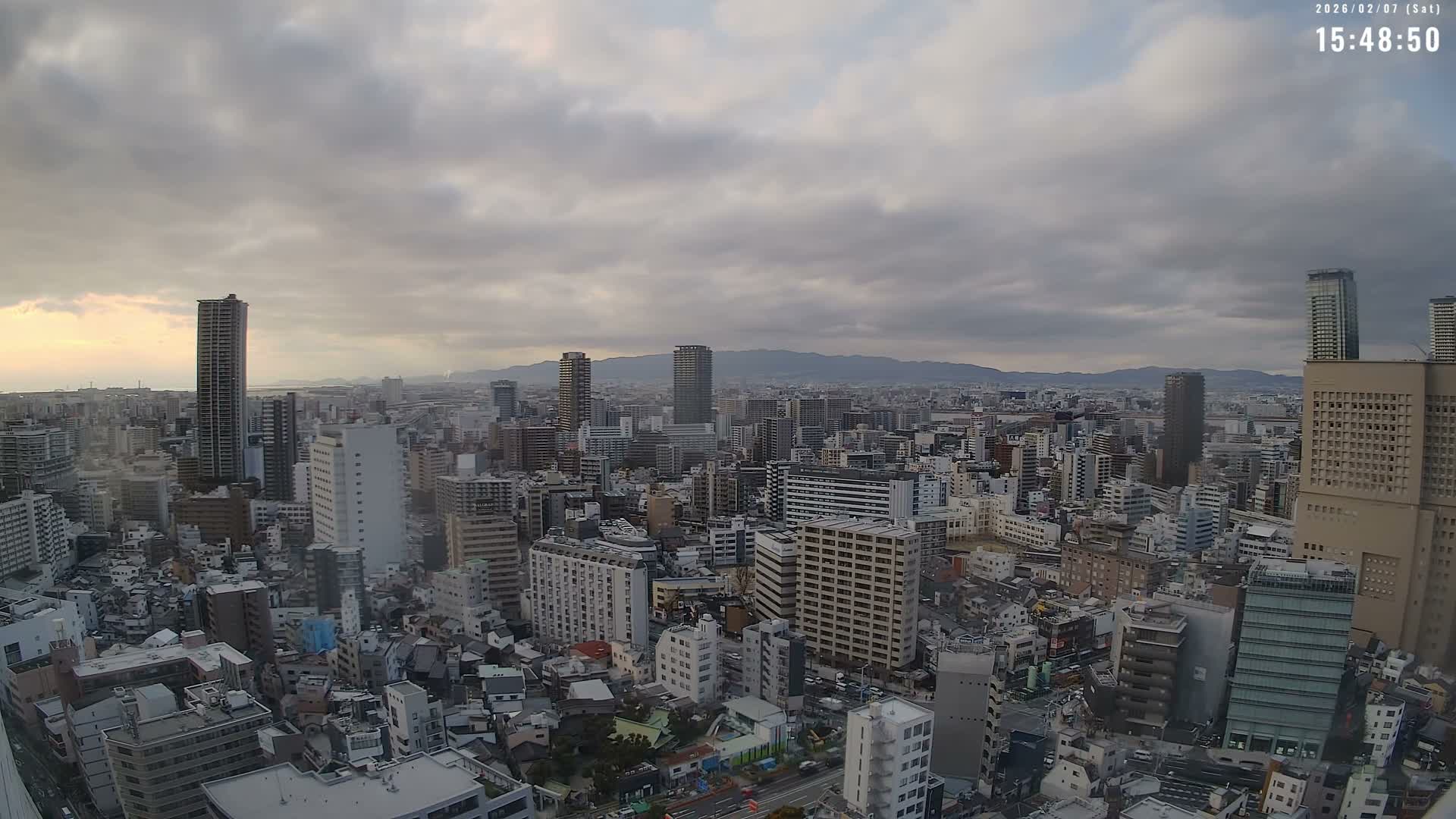 Osaka Downtown Skyline ( 大阪ダウンタウンのスカイライン ) Live Cam - 1 Chome, Fukushima, Fukushima Ward, Osaka, Kansai, Honshu, Japan 