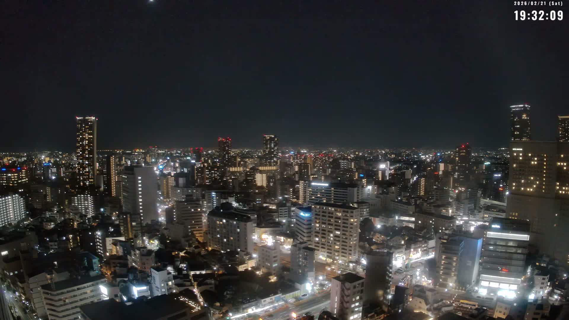 Osaka Downtown Skyline ( 大阪ダウンタウンのスカイライン ) Live Cam - 1 Chome, Fukushima, Fukushima Ward, Osaka, Kansai, Honshu, Japan 