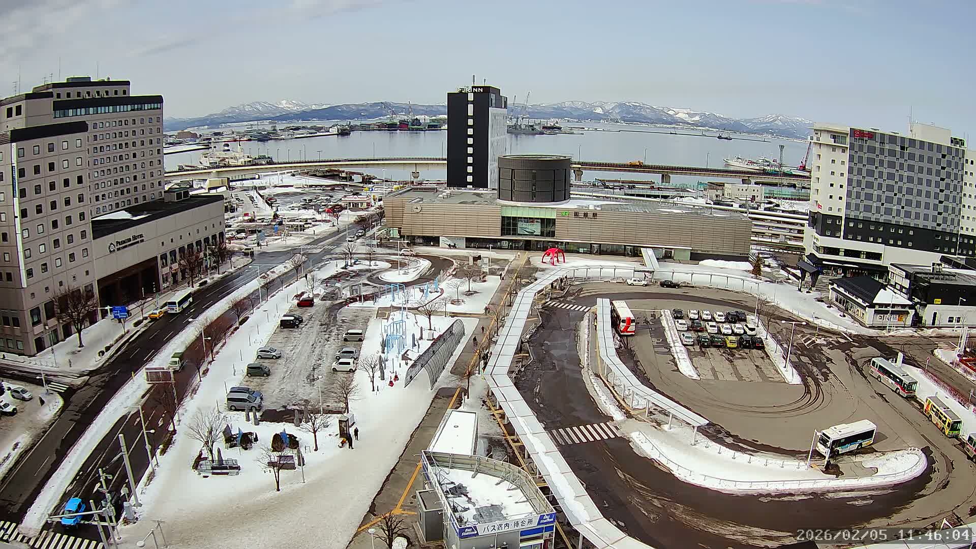 Hakodate, Hakodate Station Square &  Port Of Hakodate Bay ( 函館、函館駅前広場、函館湾 )Live Cam - Wakamatsucho, Hakodate, Oshima, Hokkaido, Japan