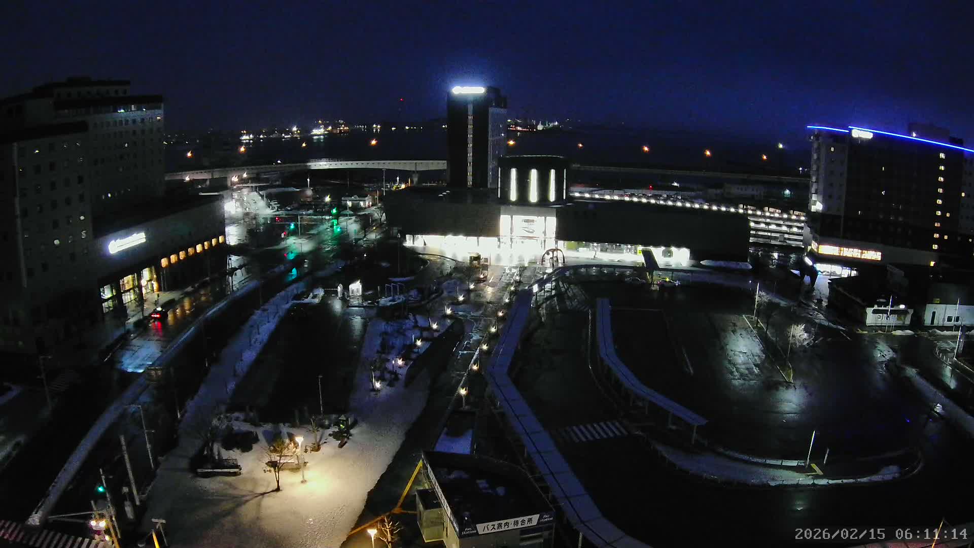 Hakodate, Hakodate Station Square &  Port Of Hakodate Bay ( 函館、函館駅前広場、函館湾 )Live Cam - Wakamatsucho, Hakodate, Oshima, Hokkaido, Japan