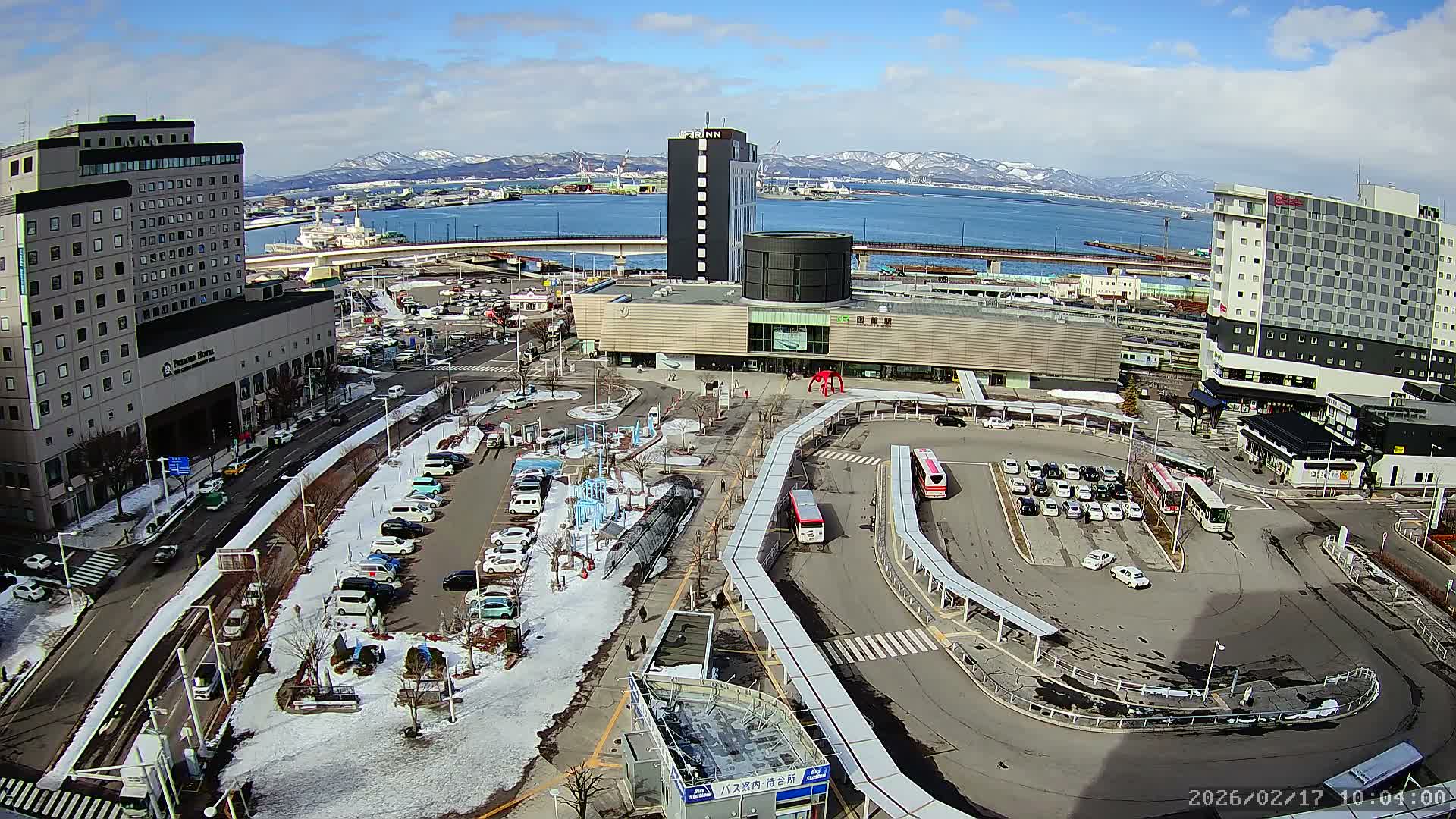 Hakodate, Hakodate Station Square &  Port Of Hakodate Bay ( 函館、函館駅前広場、函館湾 )Live Cam - Wakamatsucho, Hakodate, Oshima, Hokkaido, Japan